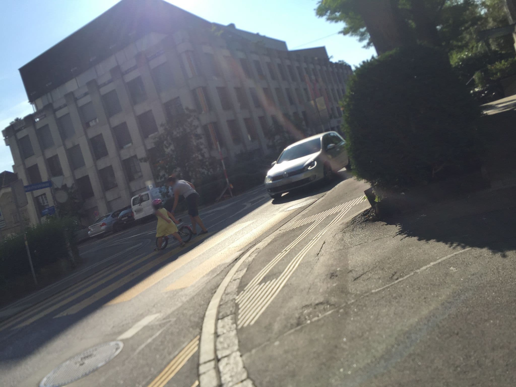 Street view near proparis Vorsorge-Stiftung Gewerbe Schweiz, Bern — © trac71 (CC BY-SA · Mapillary)