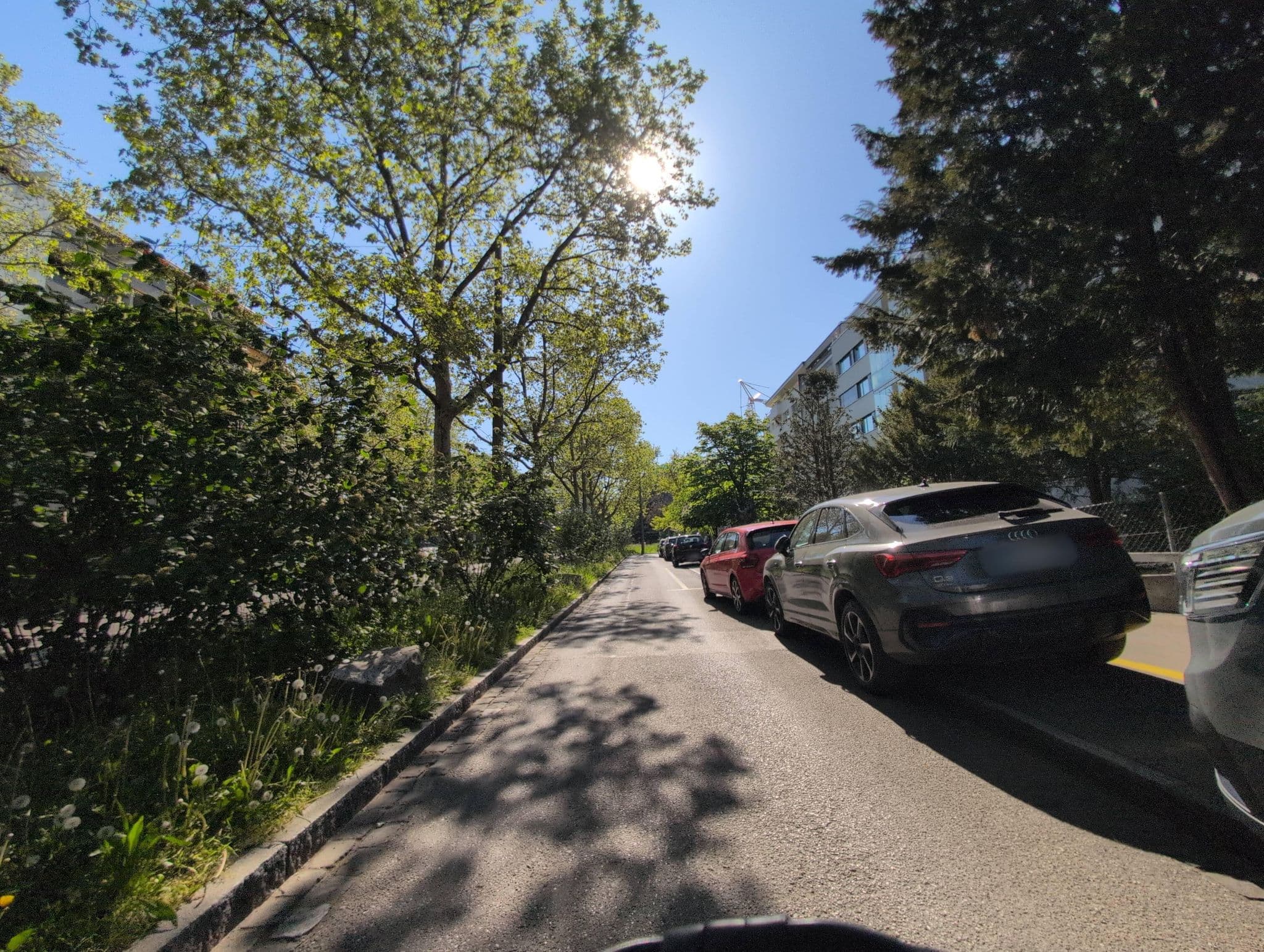 Street view near Pensionskasse Sarasura Sammelstiftung, Basel — © jhbz1 (CC BY-SA · Mapillary)