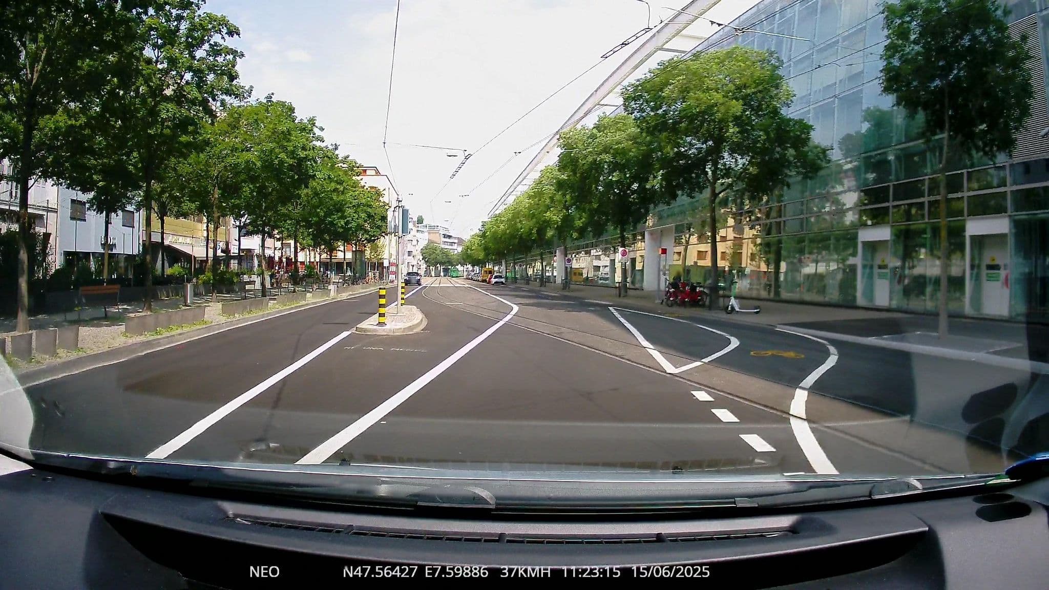 Street view near Hotel Münchnerhof, Basel — © TechniPorter (CC BY-SA · Mapillary)