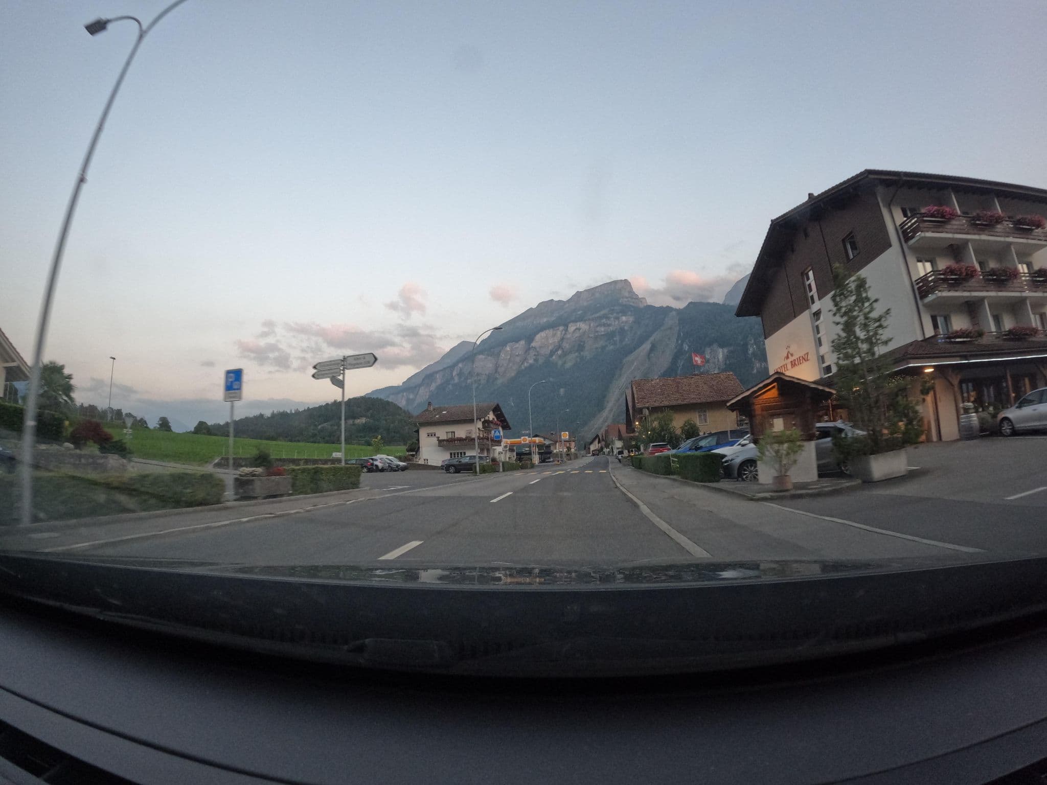 Street view near Hotel Brienz, Brienz — © vinisa (CC BY-SA · Mapillary)