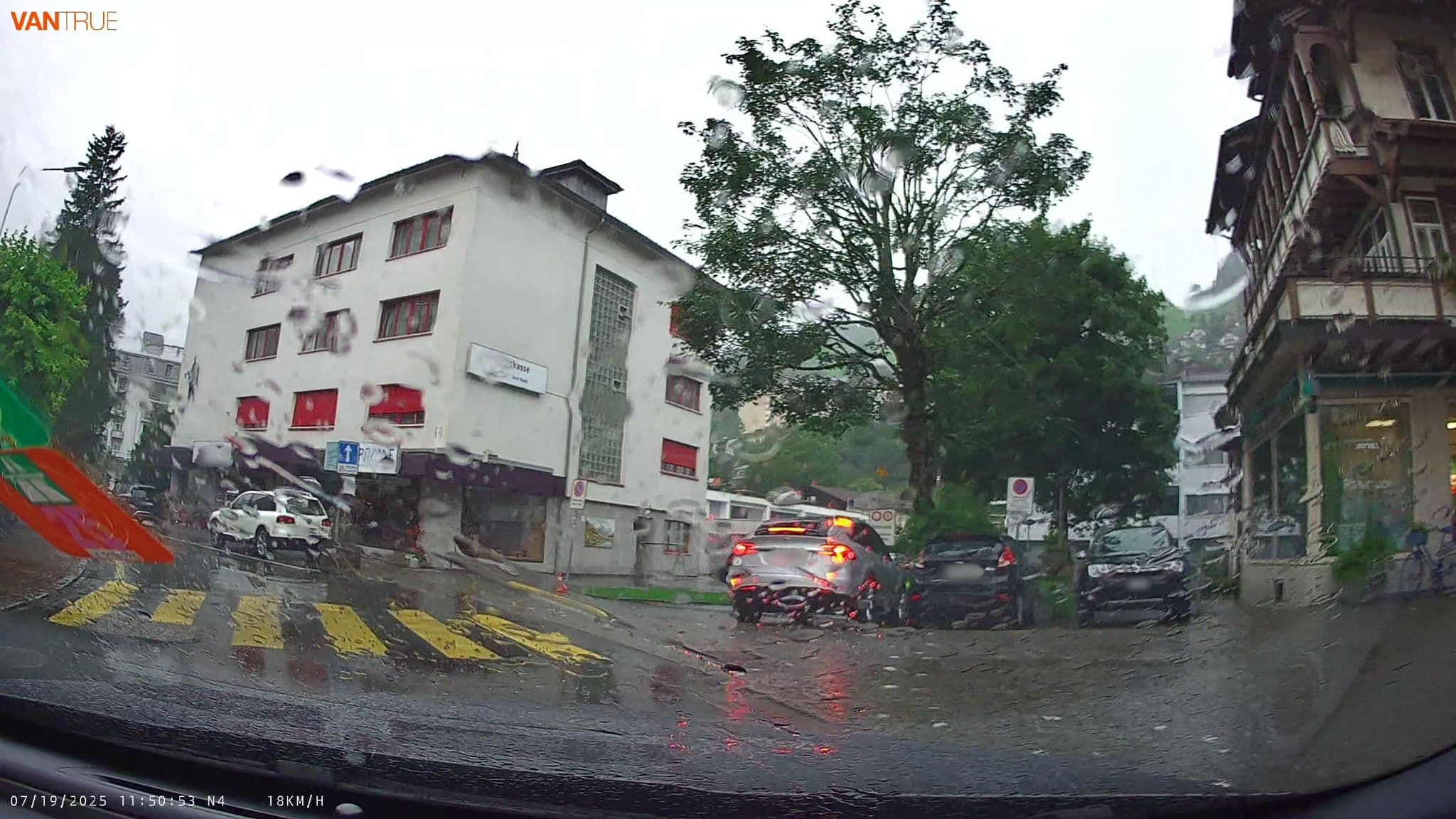 Street view near Spannort Hotel & Restaurant, Engelberg — © fcignat (CC BY-SA · Mapillary)