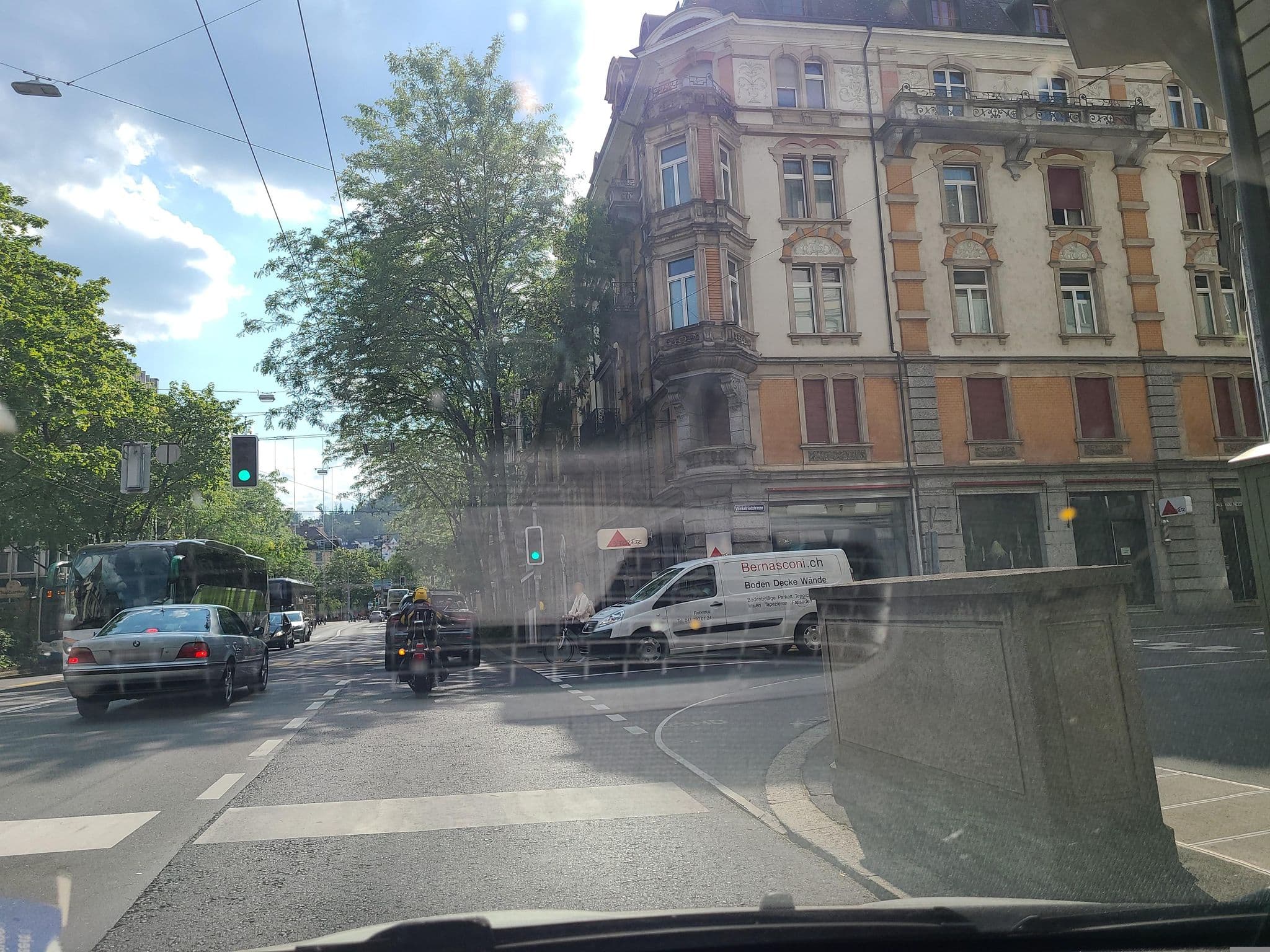 Street view near Room 1219, Luzern — © chrisbeddow (CC BY-SA · Mapillary)