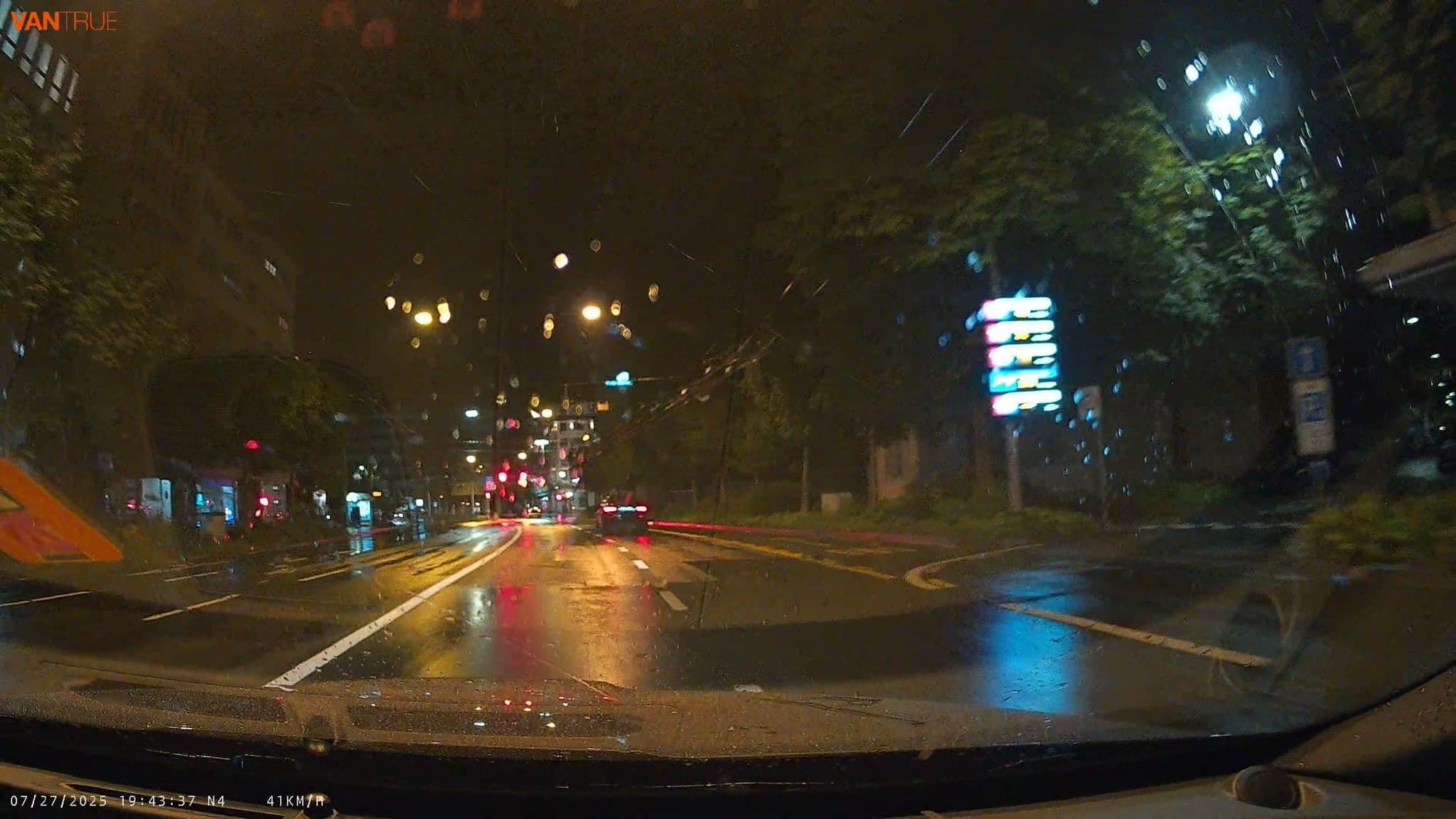 Street view near Sammelstiftung Vorsorge der Zentralschweiz, Luzern — © fcignat (CC BY-SA · Mapillary)