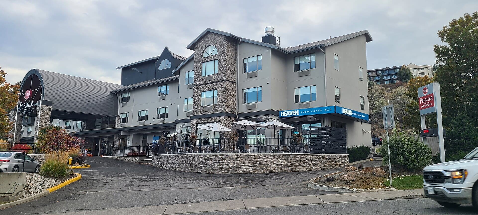 Best Western Premier Aberdeen Kamloops (via Wikimedia Commons, CC BY-SA 3.0)