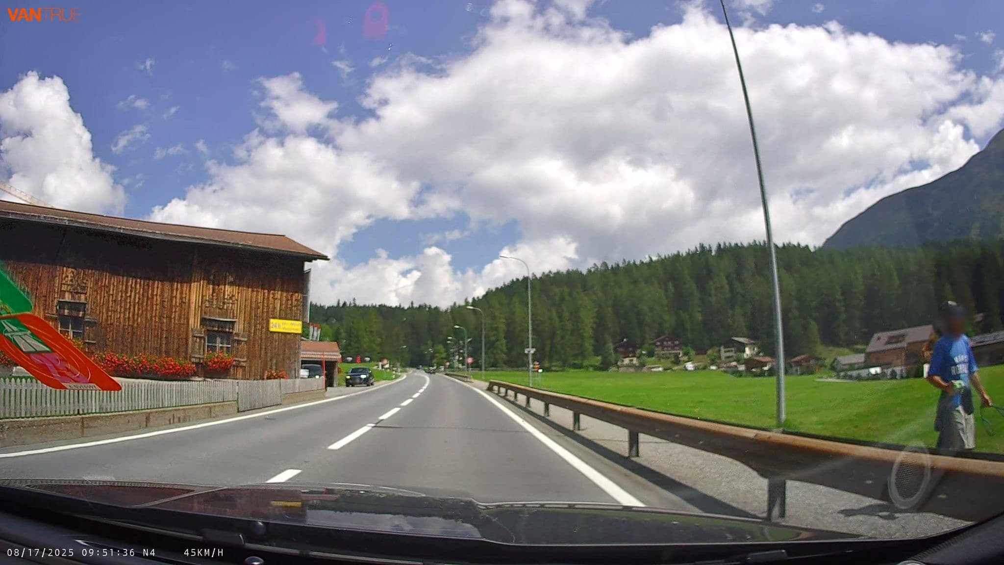 Street view near Kessler AG, Davos — © fcignat (CC BY-SA · Mapillary)