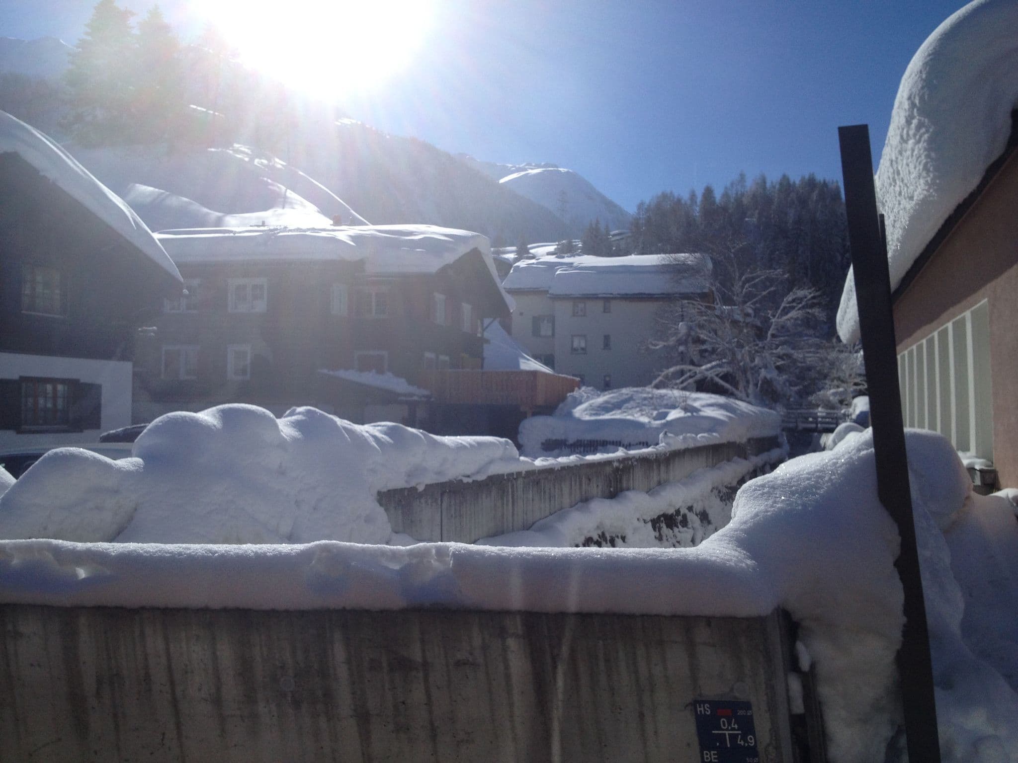 Street view near Hotel Bündnerhof, Klosters Serneus — © elgaard (CC BY-SA · Mapillary)