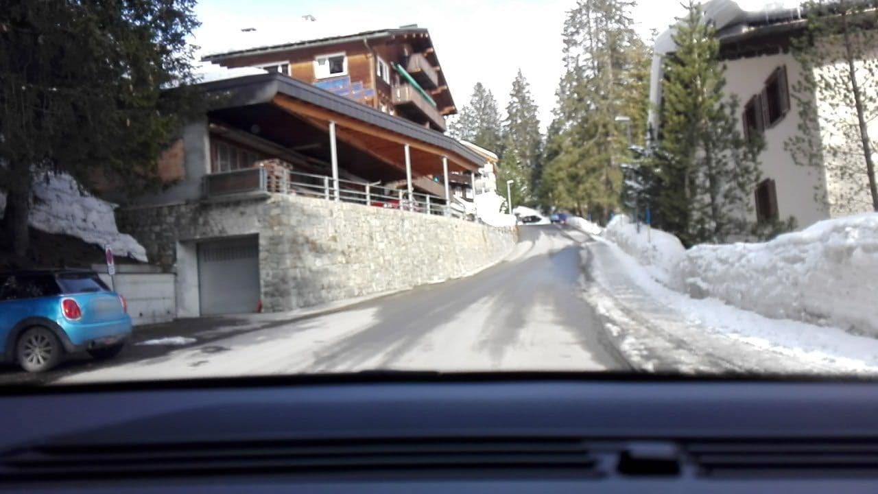 Street view near Pradella, Arosa — © gabriela_cruz (CC BY-SA · Mapillary)