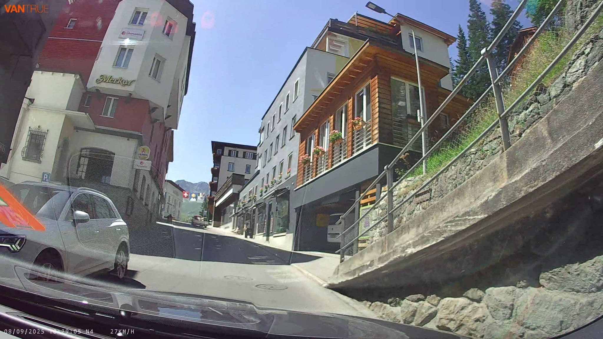 Street view near Hotel - Restaurant Quellenhof Arosa, Arosa — © fcignat (CC BY-SA · Mapillary)