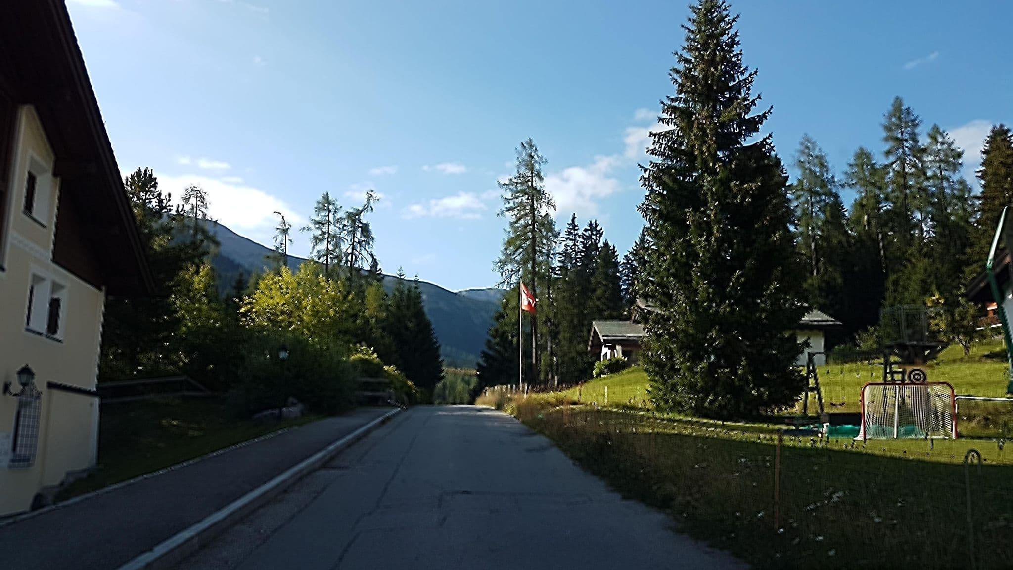 Street view near Haus Festa, Davos — © jopparn2 (CC BY-SA · Mapillary)