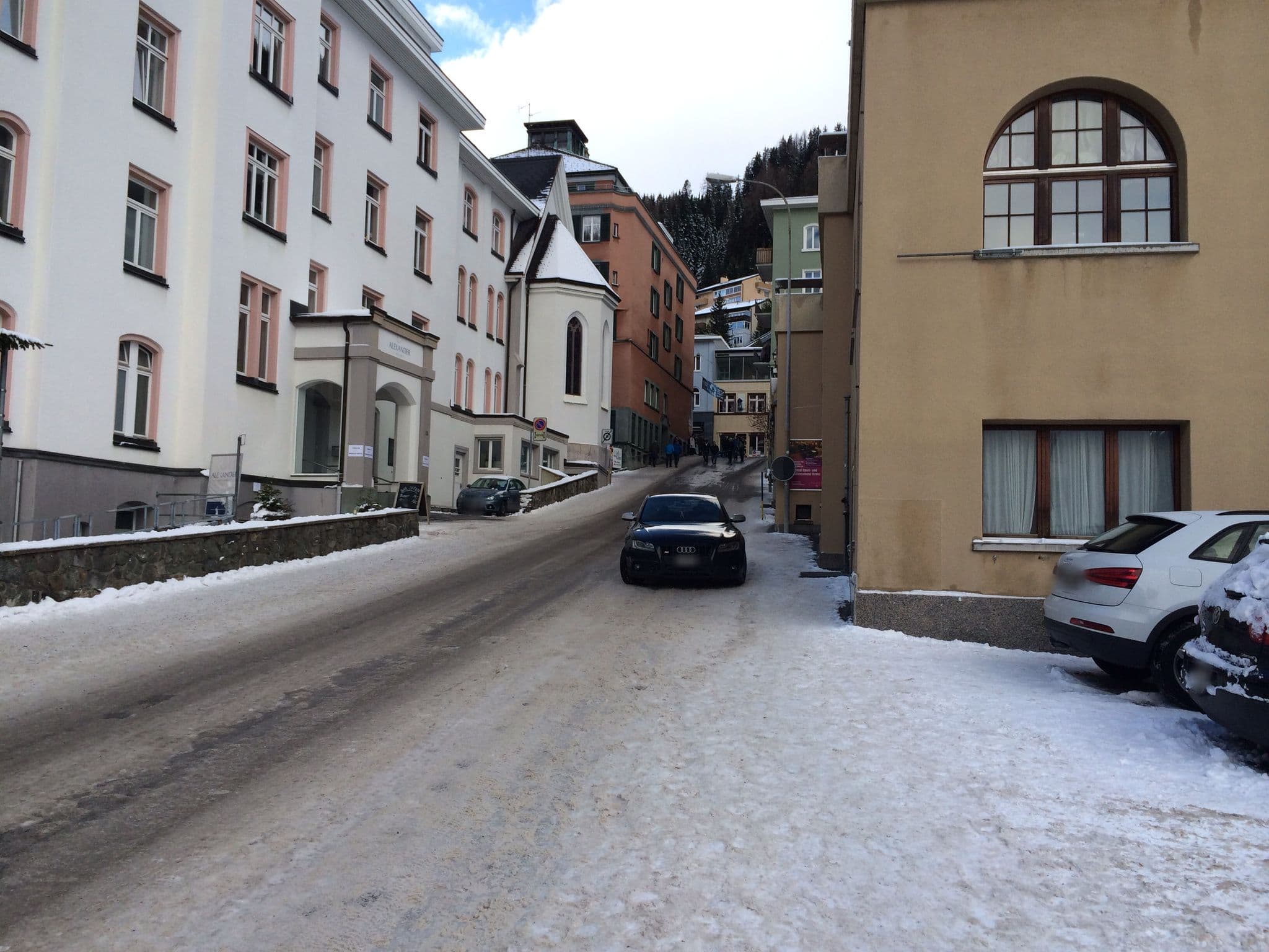 Street view near Alexander Hotel, Davos — © jesolem (CC BY-SA · Mapillary)