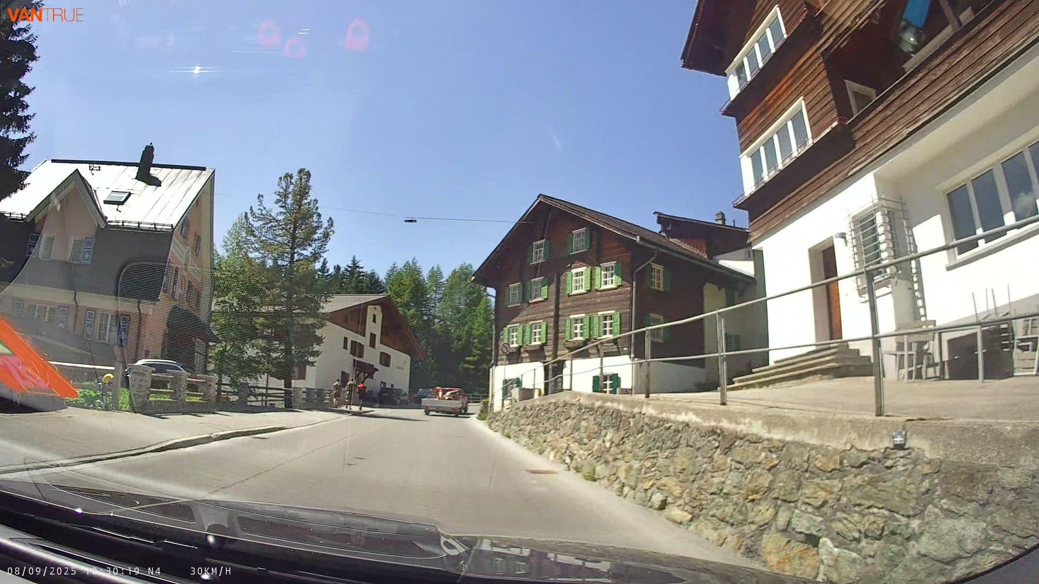 Street view near Hotel Kaiser, Arosa — © fcignat (CC BY-SA · Mapillary)