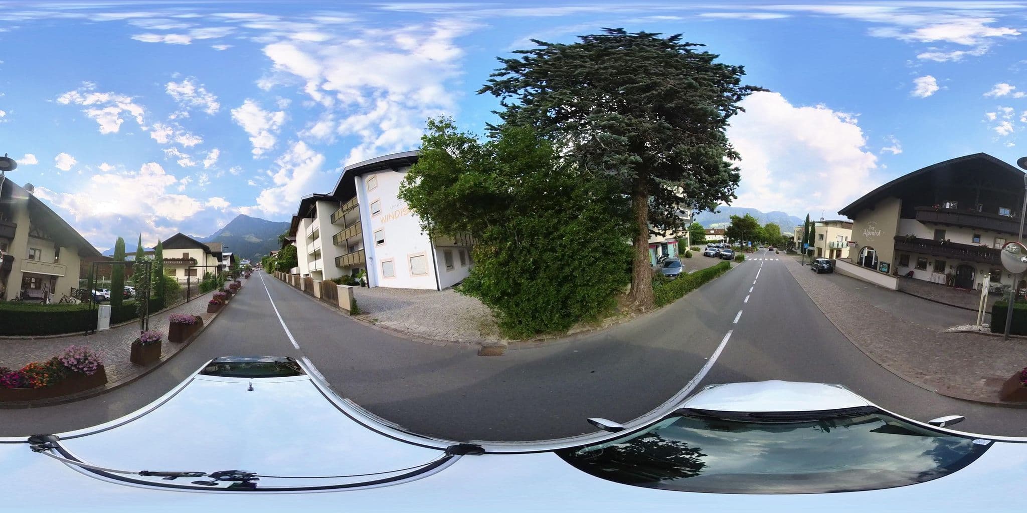 Street view near Hotel Alpenhof, Sölden — © osmplus_org (CC BY-SA · Mapillary)