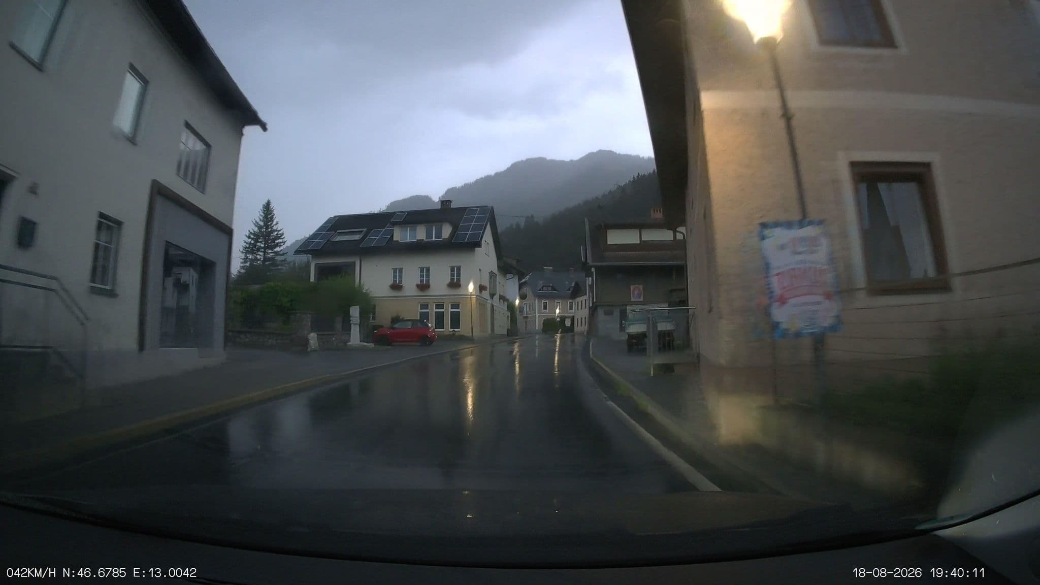 Street view near Appartementhaus Moser, Kötschach — © heetENkoel (CC BY-SA · Mapillary)
