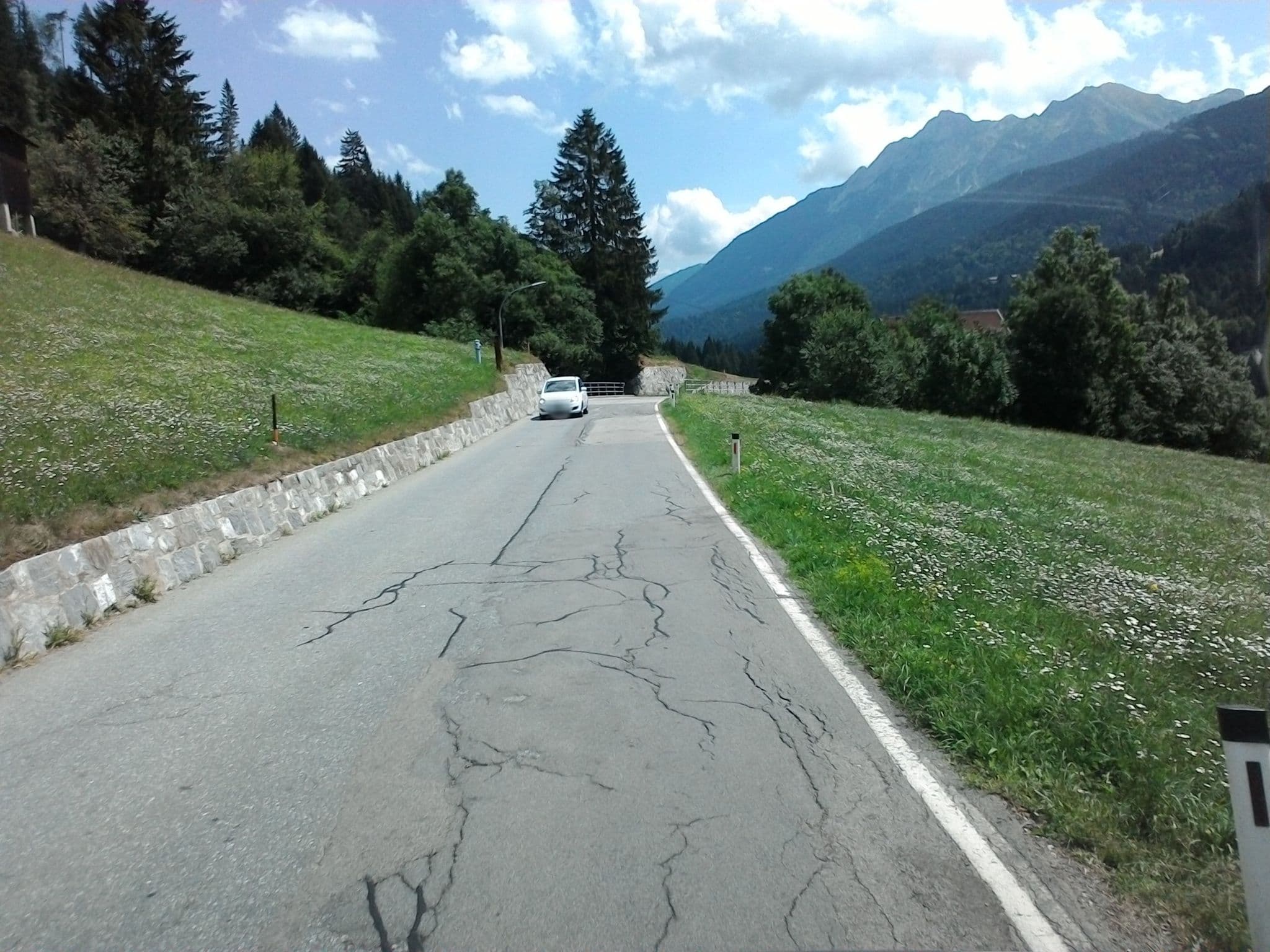 Street view near Haus Obernosterer, Kötschach — © mprins (CC BY-SA · Mapillary)