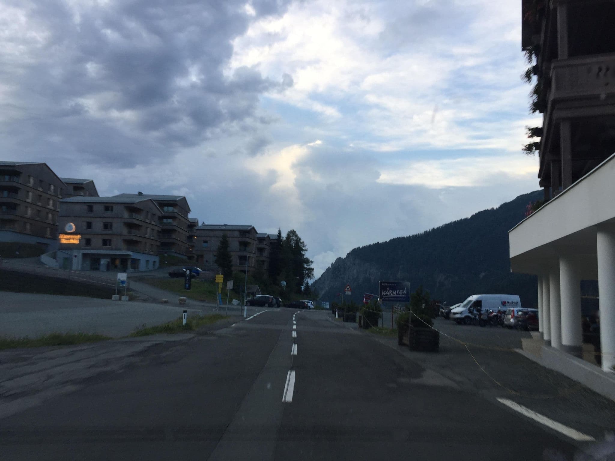 Street view near Hotel Restaurant Berghof, Hermagor — © igorzo (CC BY-SA · Mapillary)
