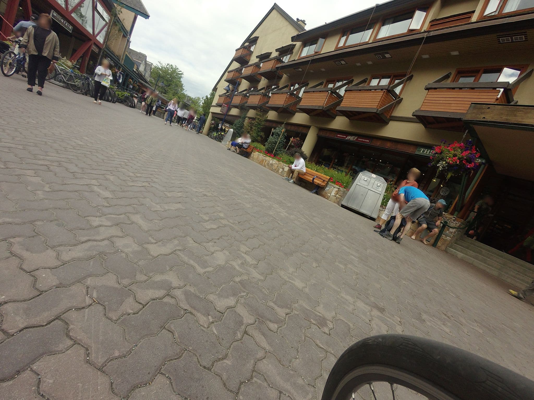 Street view near Blackcomb Lodge, Whistler — © hshearer (CC BY-SA · Mapillary)