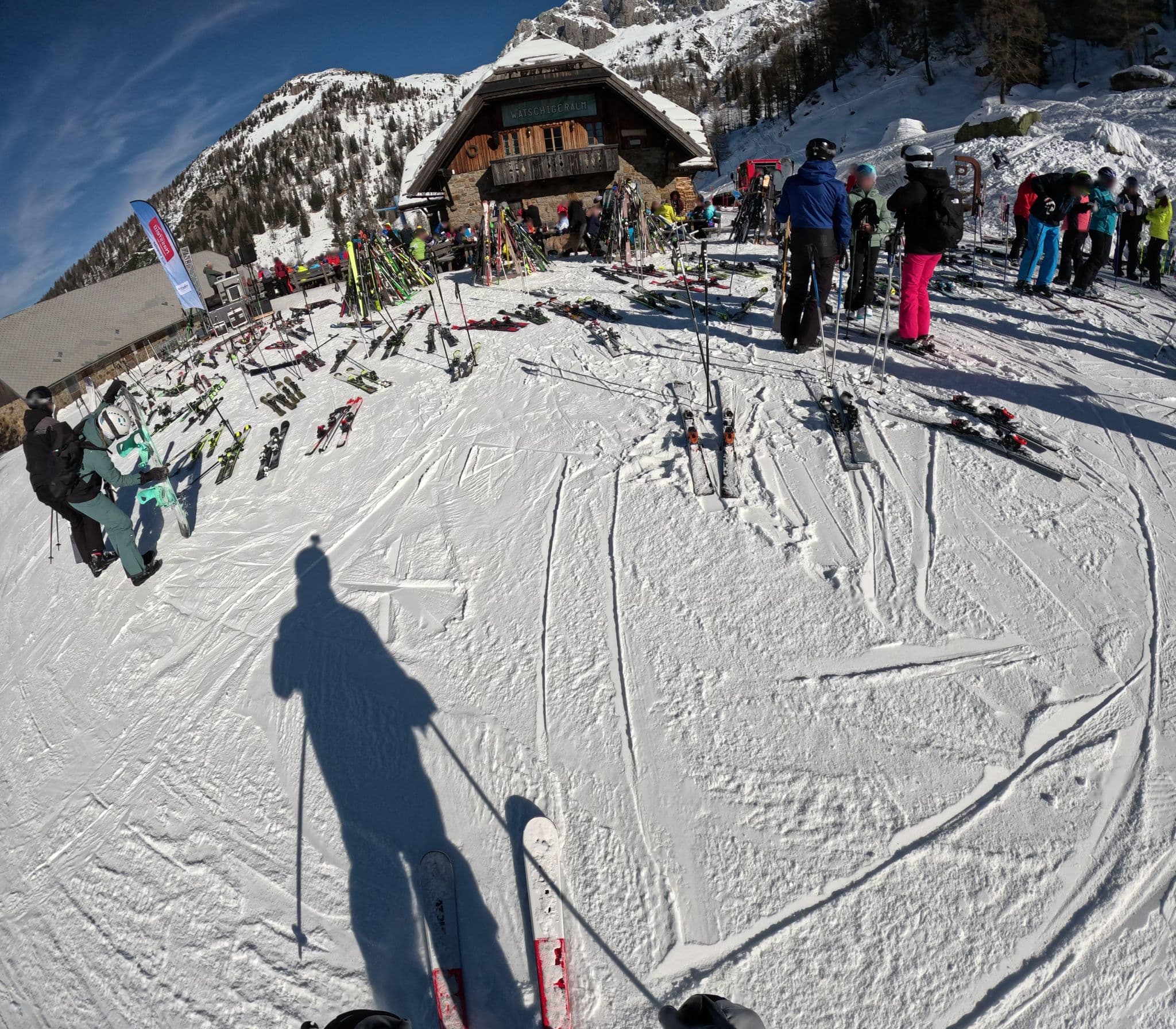 Street view near Alm Resort Nassfeld, Hermagor — © erias (CC BY-SA · Mapillary)