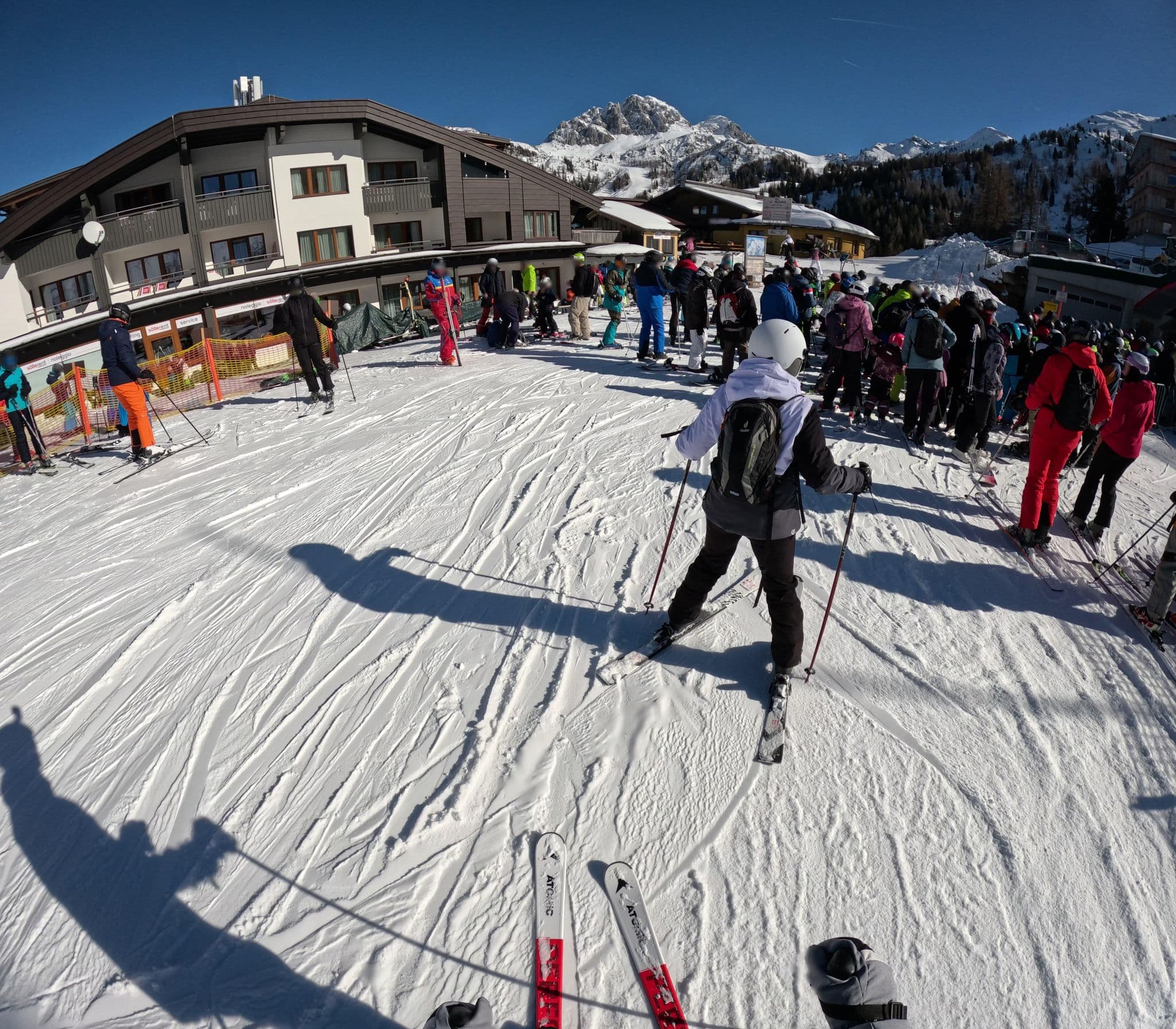 Street view near Alpenrose Nassfeld, Hermagor — © erias (CC BY-SA · Mapillary)