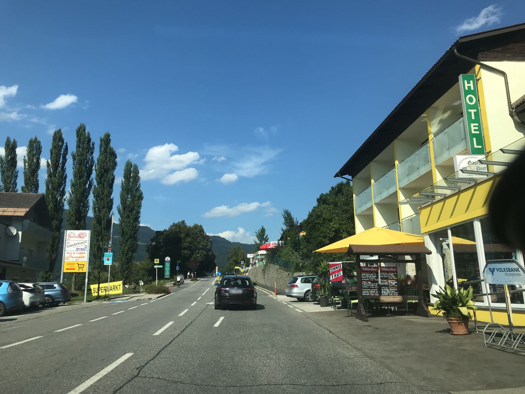 Street view near Strandhotel, Bodensdorf — © wanderwuetiger (CC BY-SA · Mapillary)