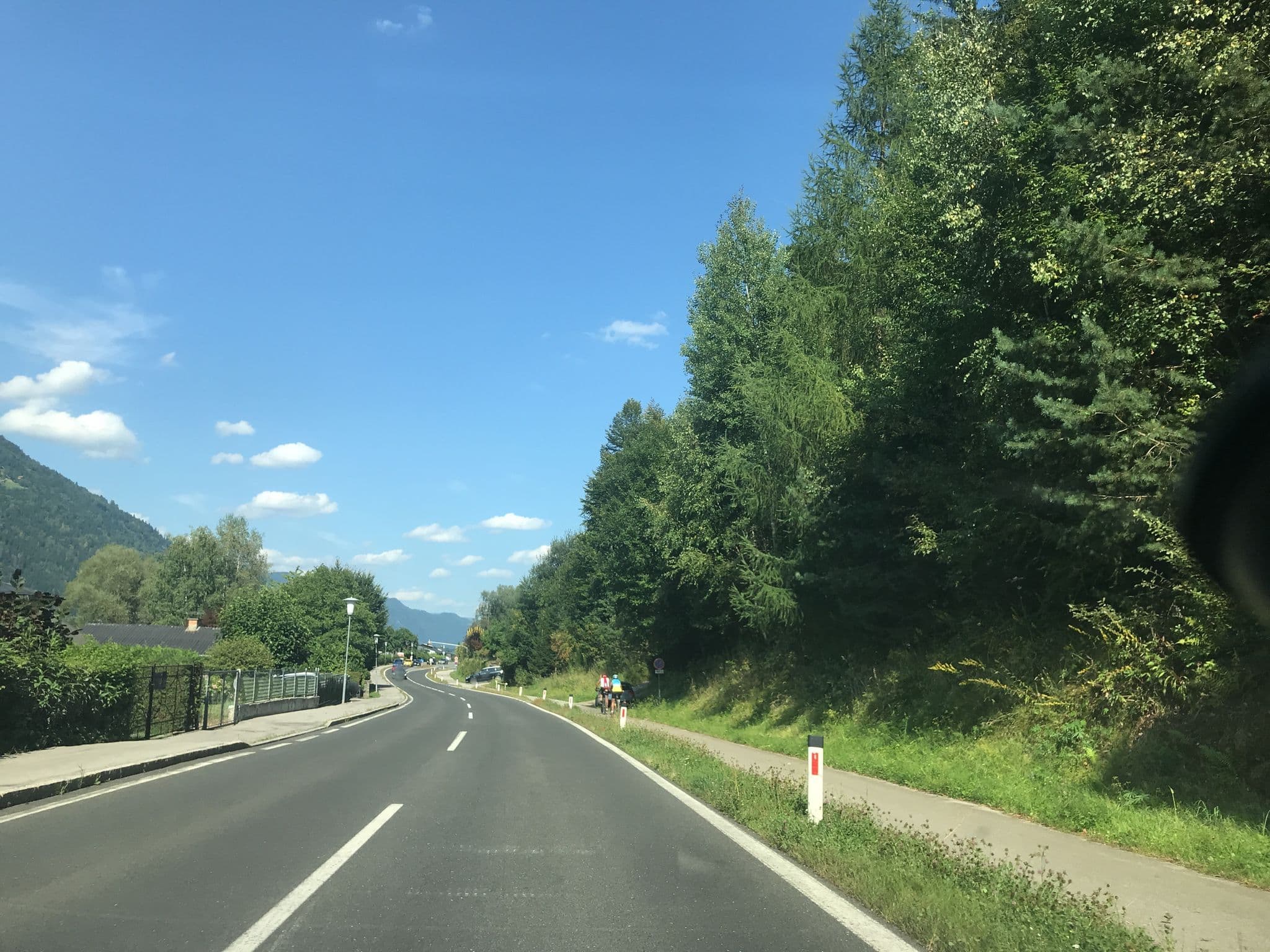 Street view near Gästehaus Härb, Landskron — © wanderwuetiger (CC BY-SA · Mapillary)