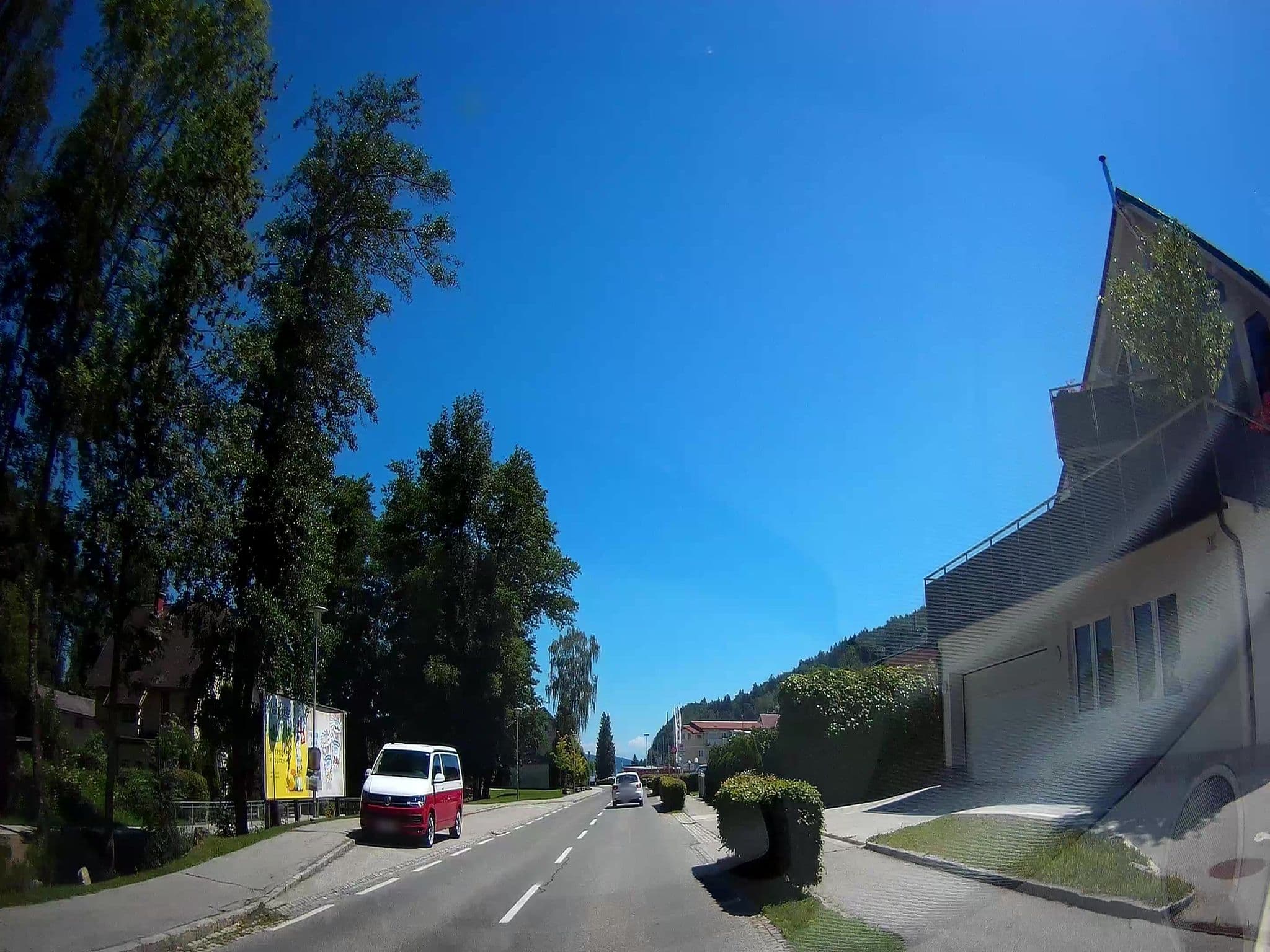 Street view near Hotel-Pension Steirerhof, Krumpendorf — © fuchserl (CC BY-SA · Mapillary)