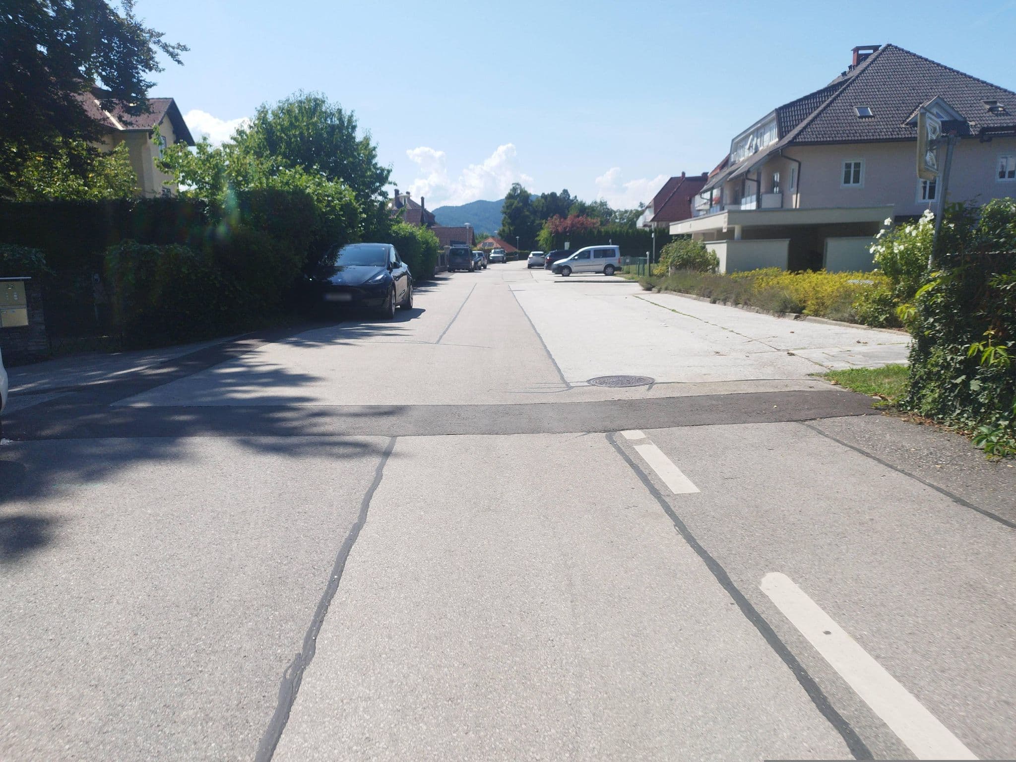 Street view near Hotel-Pension Rosengarten, Krumpendorf — © GemeindeKrumpendorf (CC BY-SA · Mapillary)