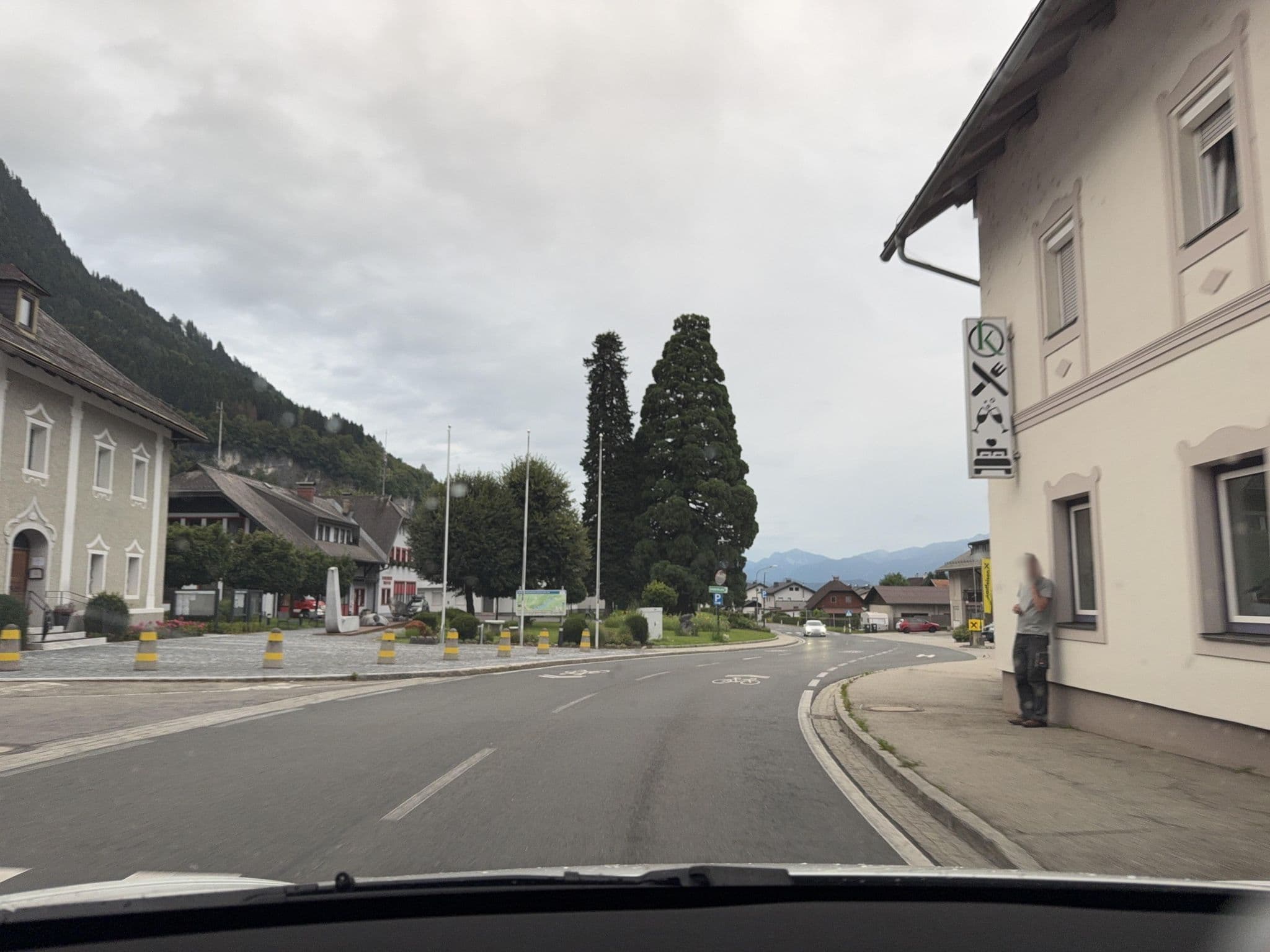 Street view near Friedl`s Garage, Landskron — © ottor (CC BY-SA · Mapillary)