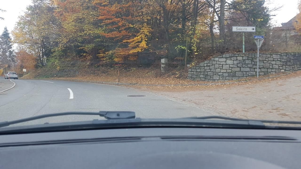 Street view near Villa Nest, Krumpendorf — © mik007 (CC BY-SA · Mapillary)