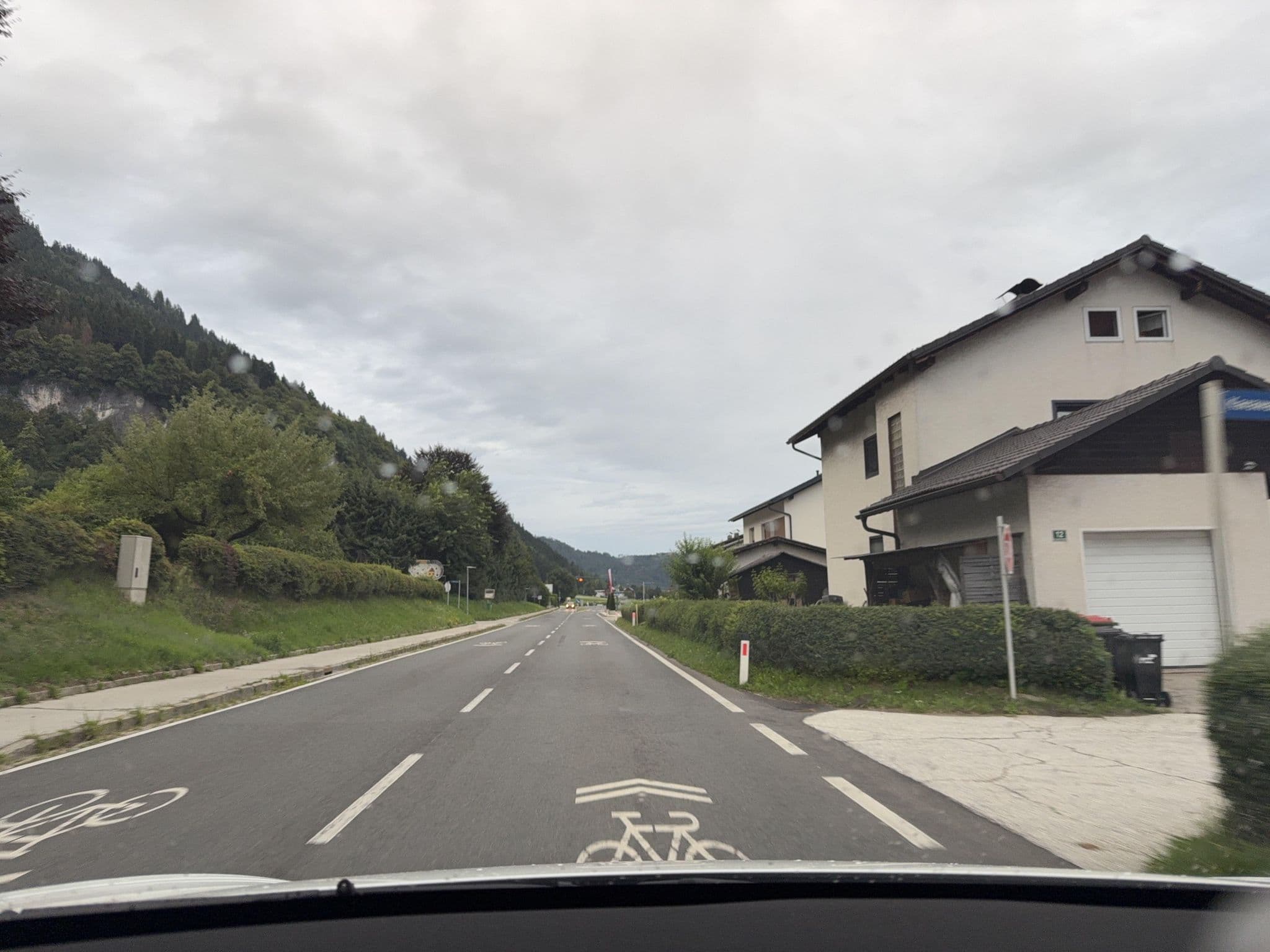 Street view near Kinderheim - Antonius, Landskron — © ottor (CC BY-SA · Mapillary)