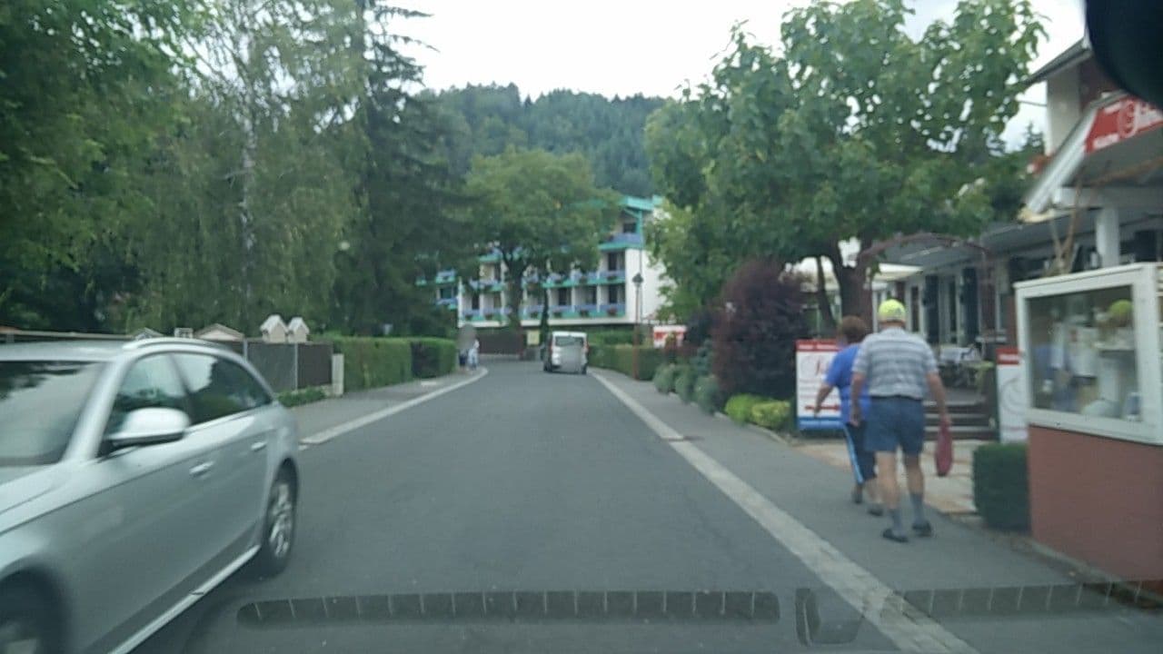 Street view near Hotel Silvia, Kühnsdorf — © bellazambo (CC BY-SA · Mapillary)