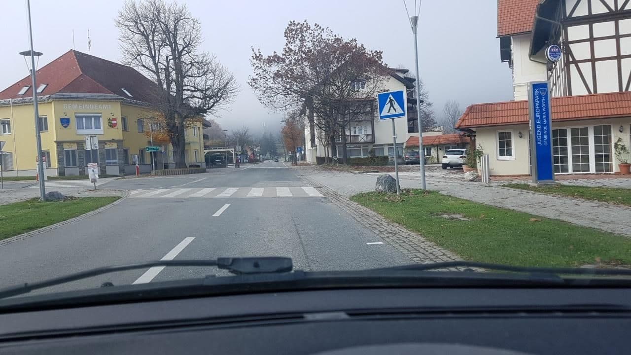 Street view near Botzenhart, Krumpendorf — © mik007 (CC BY-SA · Mapillary)