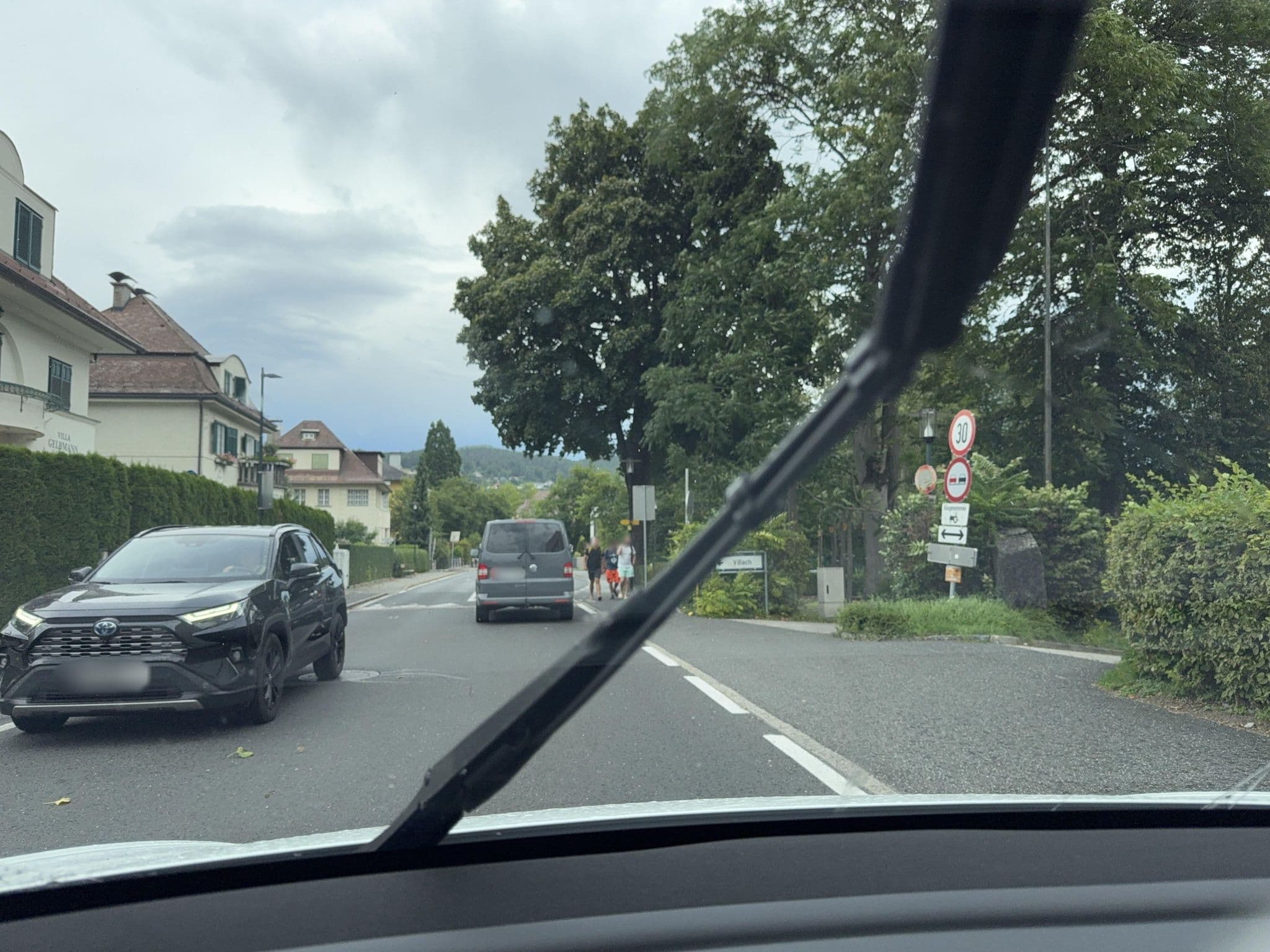 Street view near Villa Gelbmann - Ferienwohnungen Velden, Velden am Wörther See — © ottor (CC BY-SA · Mapillary)