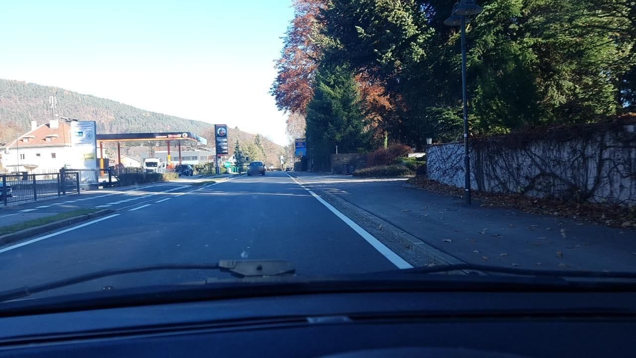 Street view near Pension Regia, Velden am Wörther See — © mik007 (CC BY-SA · Mapillary)