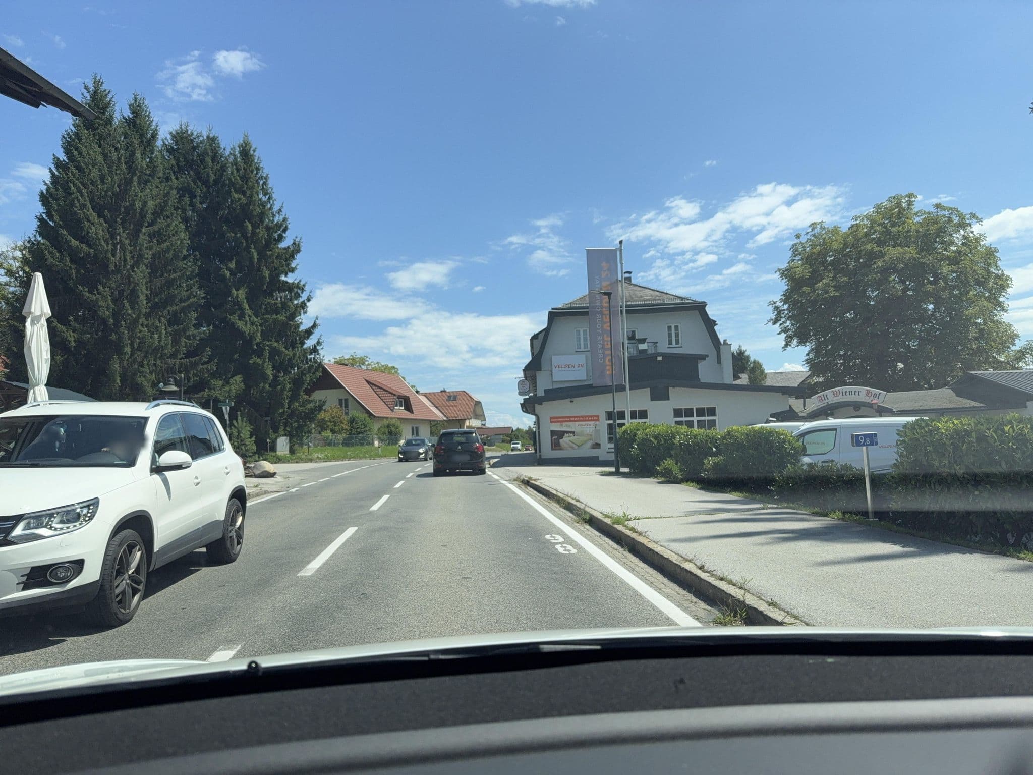Street view near Wurzer Rudolf, Velden am Wörther See — © ottor (CC BY-SA · Mapillary)