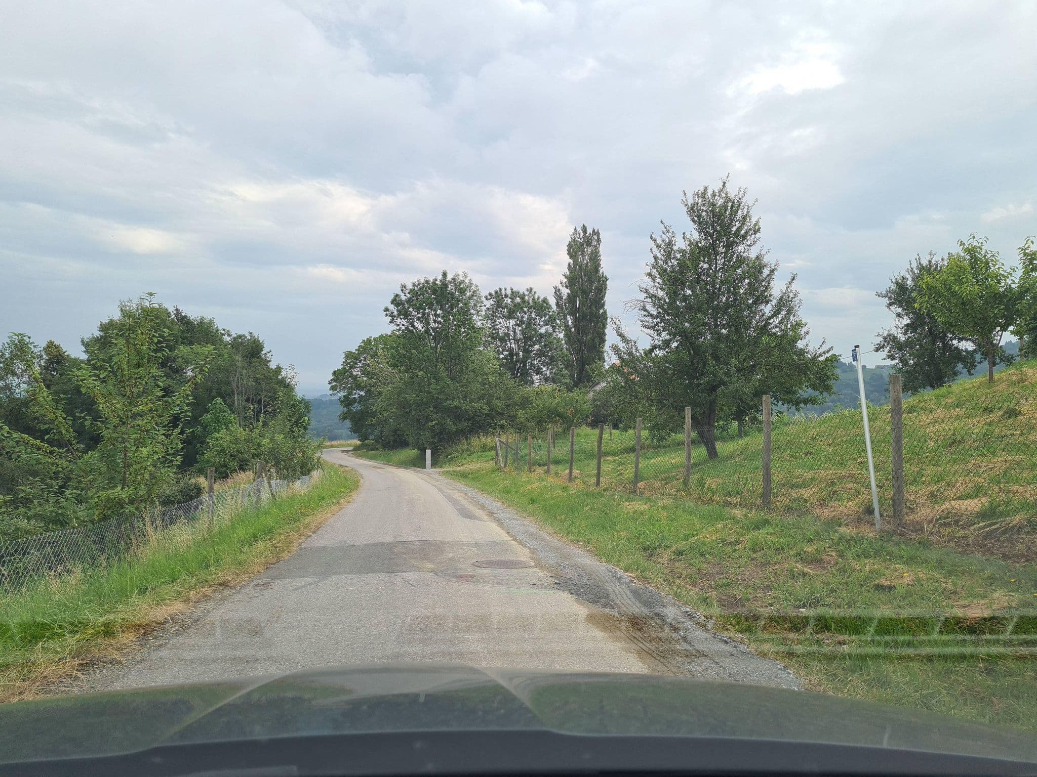 Street view near Winzerhaus am Gamlitzberg, Gamlitz — © schermy_at (CC BY-SA · Mapillary)