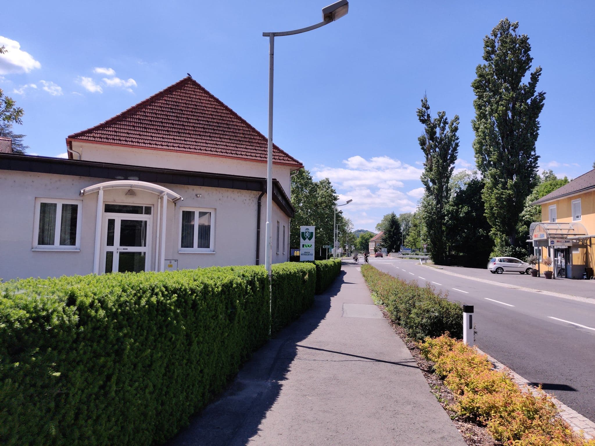 Street view near Mare Hotelbetriebsgesellschaft, Bad Radkersburg — © aceini (CC BY-SA · Mapillary)