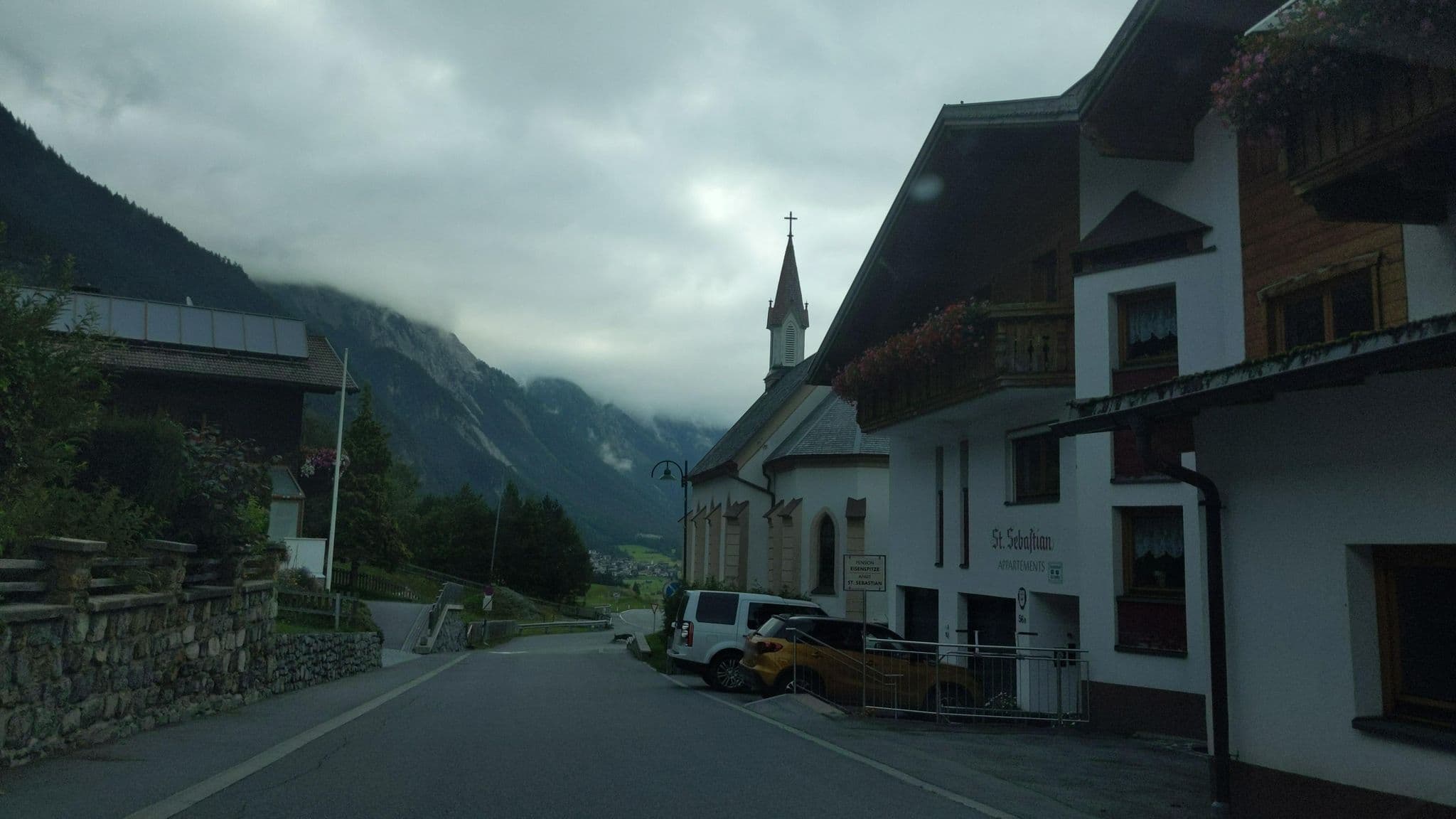 Street view near Haus St. Sebastian, Pettneu — © chrisbeddow (CC BY-SA · Mapillary)