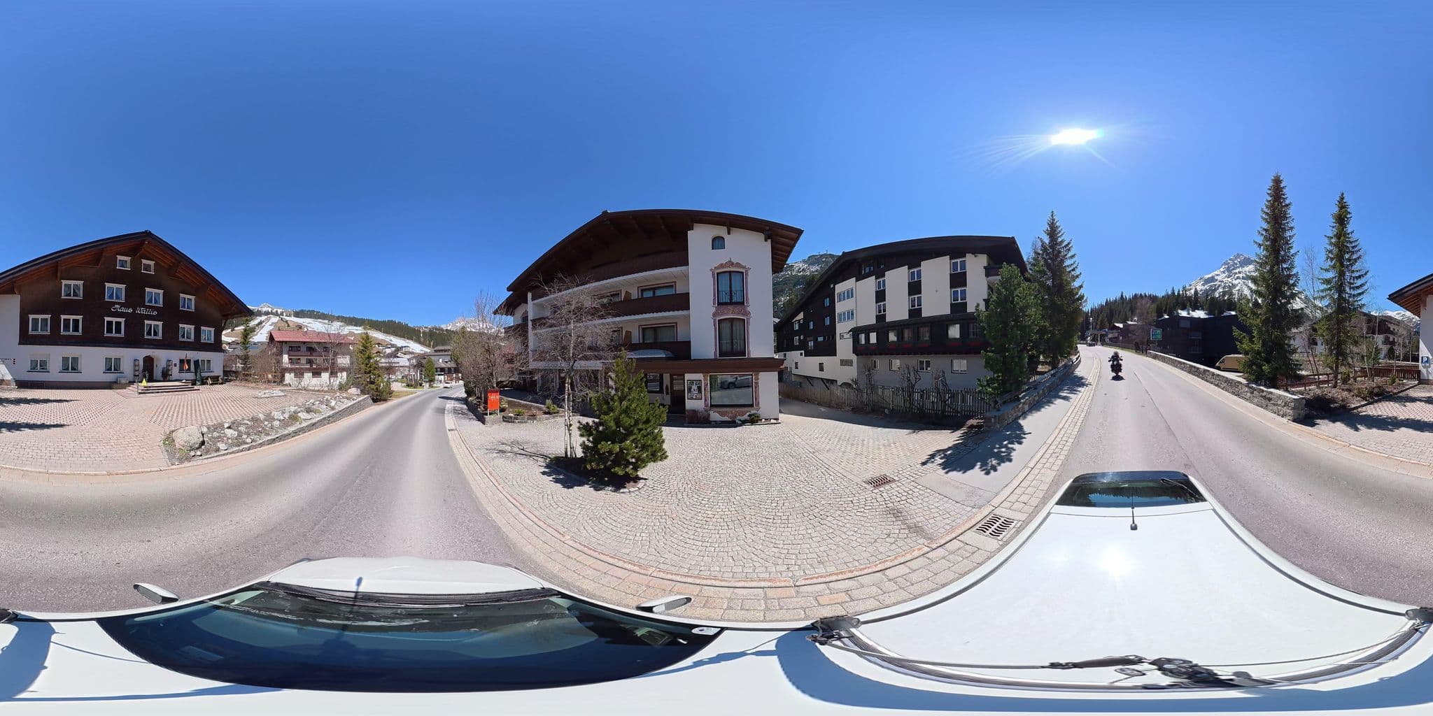 Street view near Haus Wallis Kriemhild Walch, Lech — © osmplus_org (CC BY-SA · Mapillary)