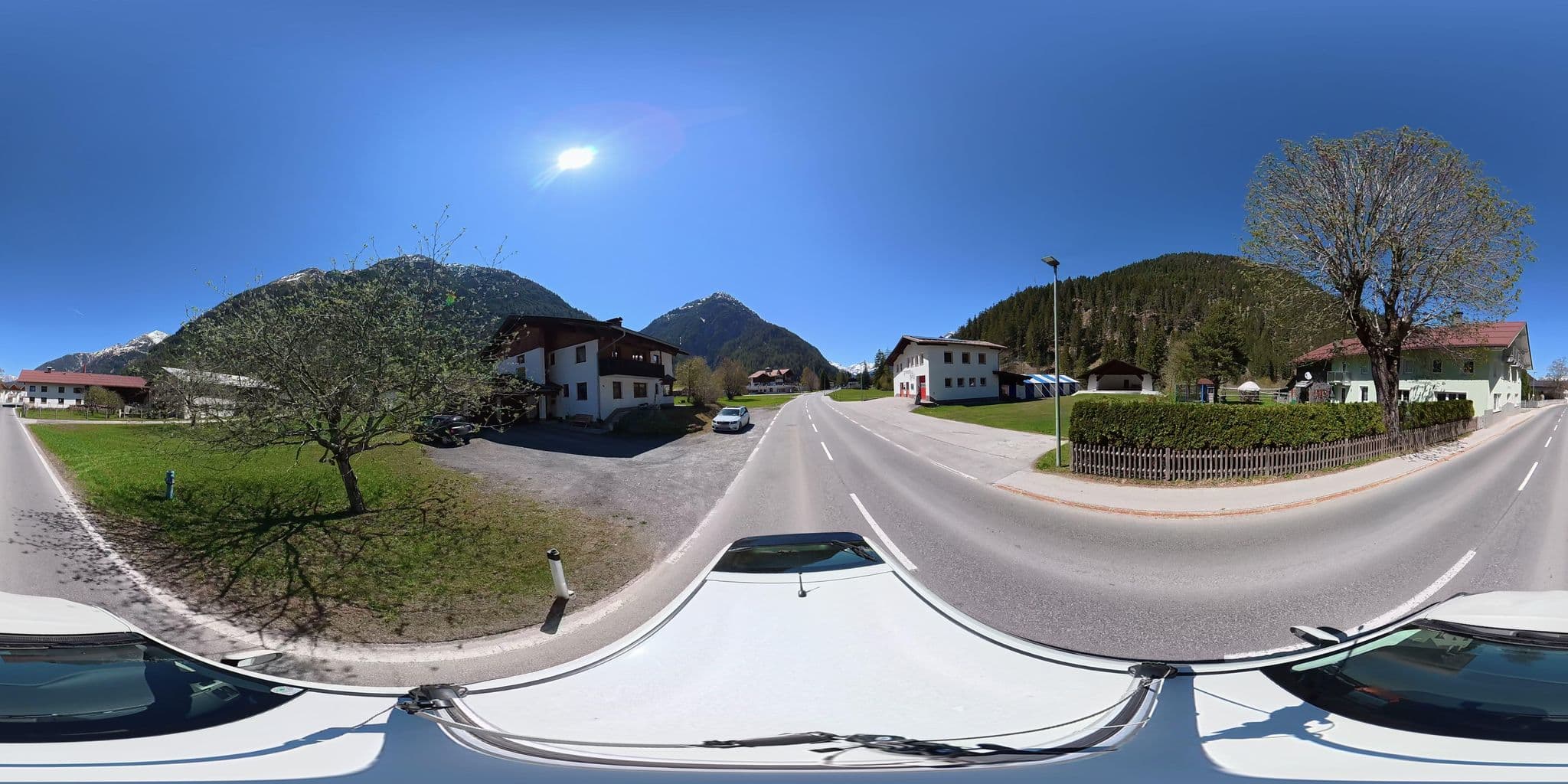 Street view near s' Hoamatl, Pettneu — © osmplus_org (CC BY-SA · Mapillary)