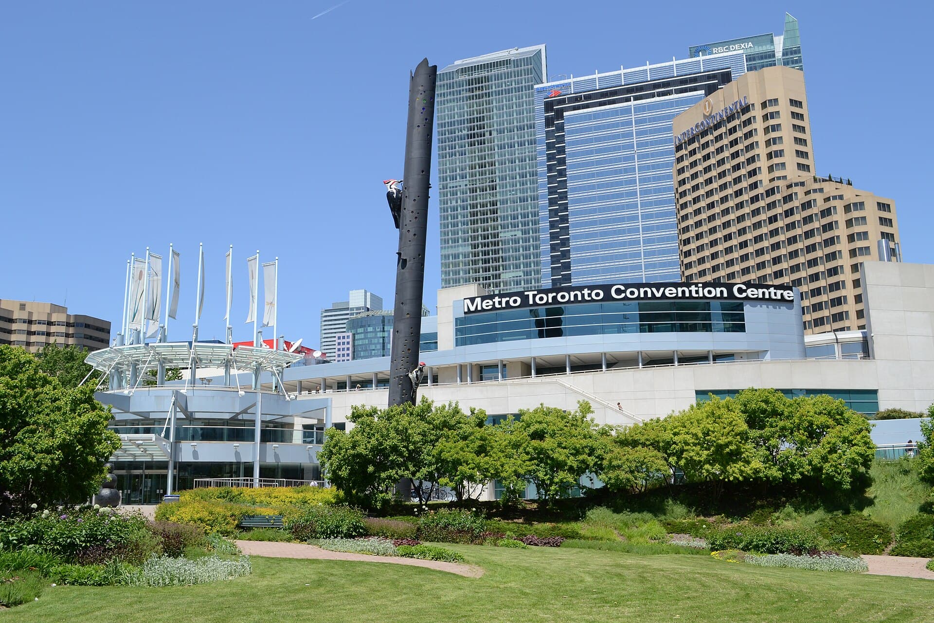 InterContinental Toronto Centre Hotel (via Wikimedia Commons, CC0)