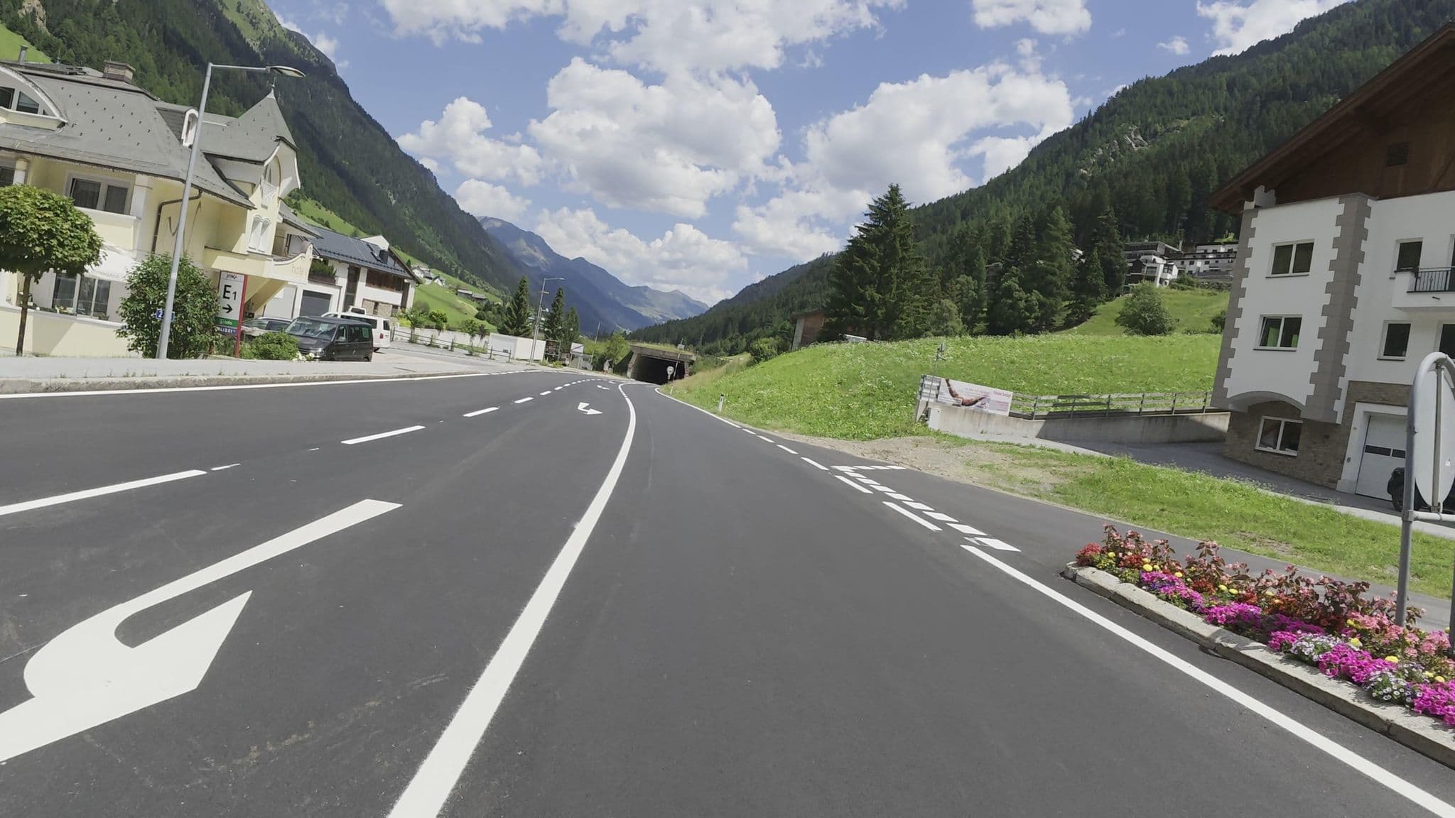 Street view near Karl Zangerl GmbH, Ischgl — © Guzzi_Franze (CC BY-SA · Mapillary)
