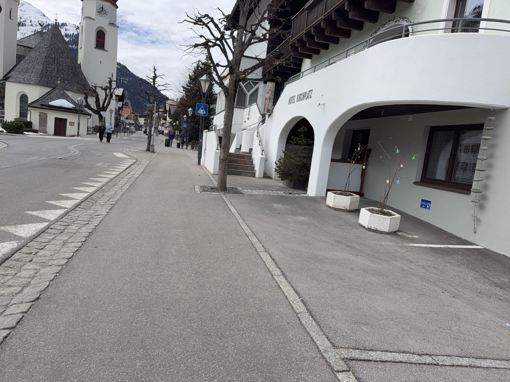 Street view near Hotel Kirchplatz, St Anton am Arlberg — © RSTQ (CC BY-SA · Mapillary)