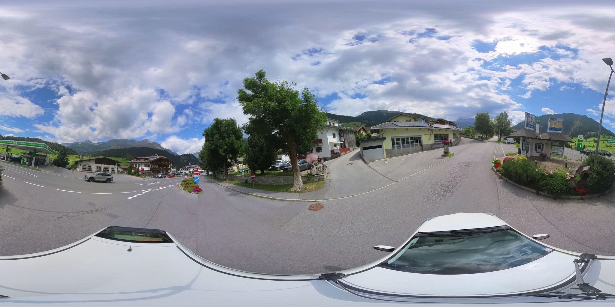Street view near Apart Padöller, Nauders — © osmplus_org (CC BY-SA · Mapillary)