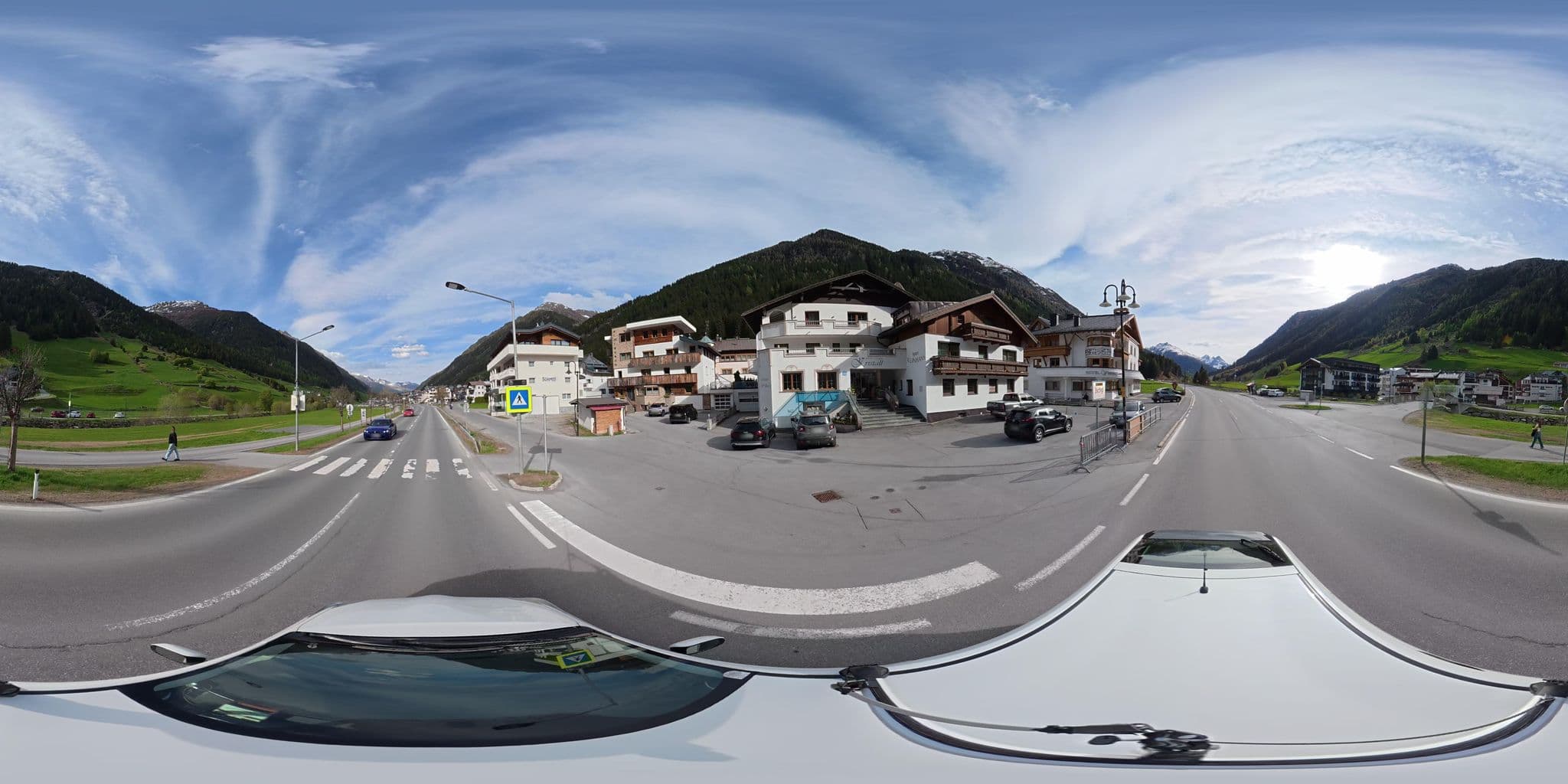 Street view near Hotel Garni Kristall, Ischgl — © osmplus_org (CC BY-SA · Mapillary)
