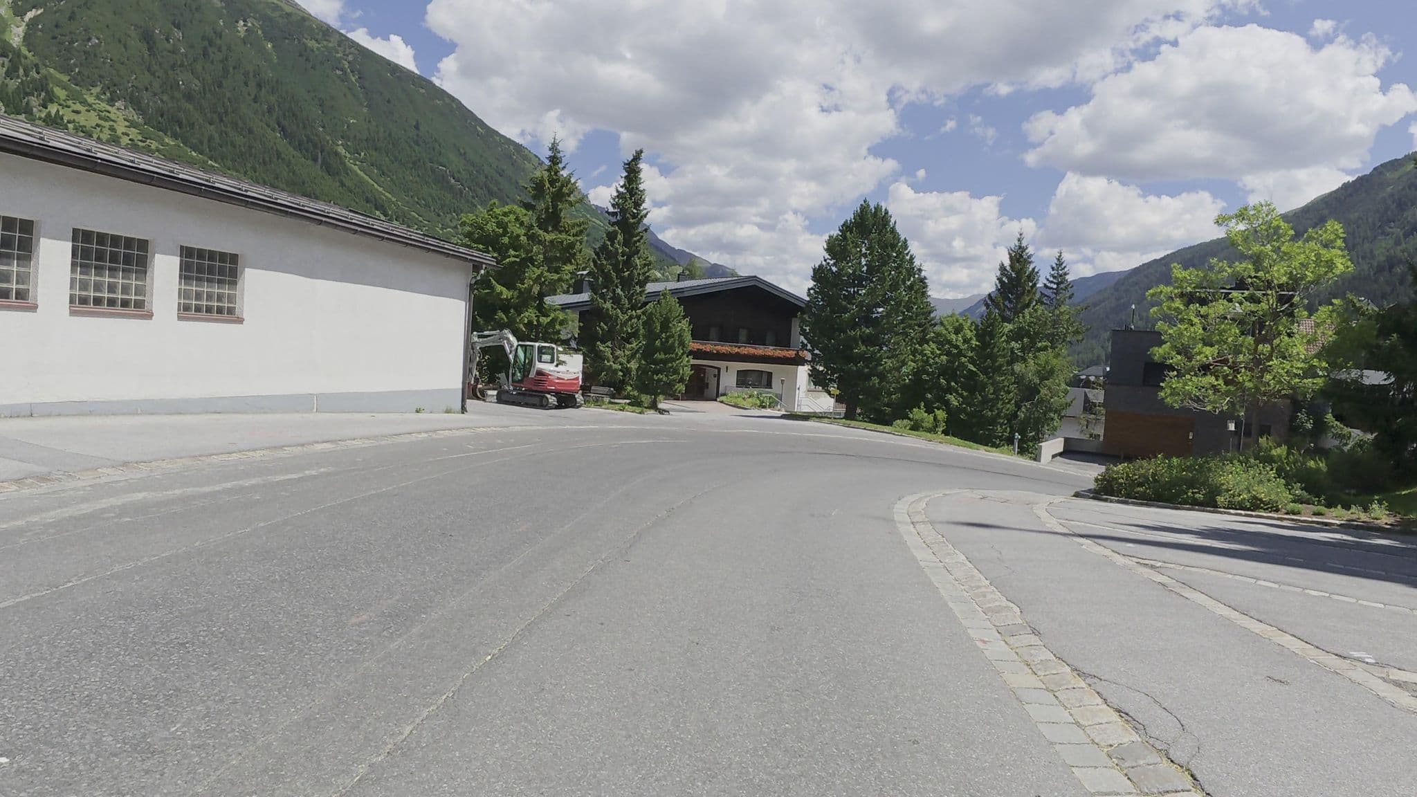Street view near Magnus Kurz, Ischgl — © Guzzi_Franze (CC BY-SA · Mapillary)