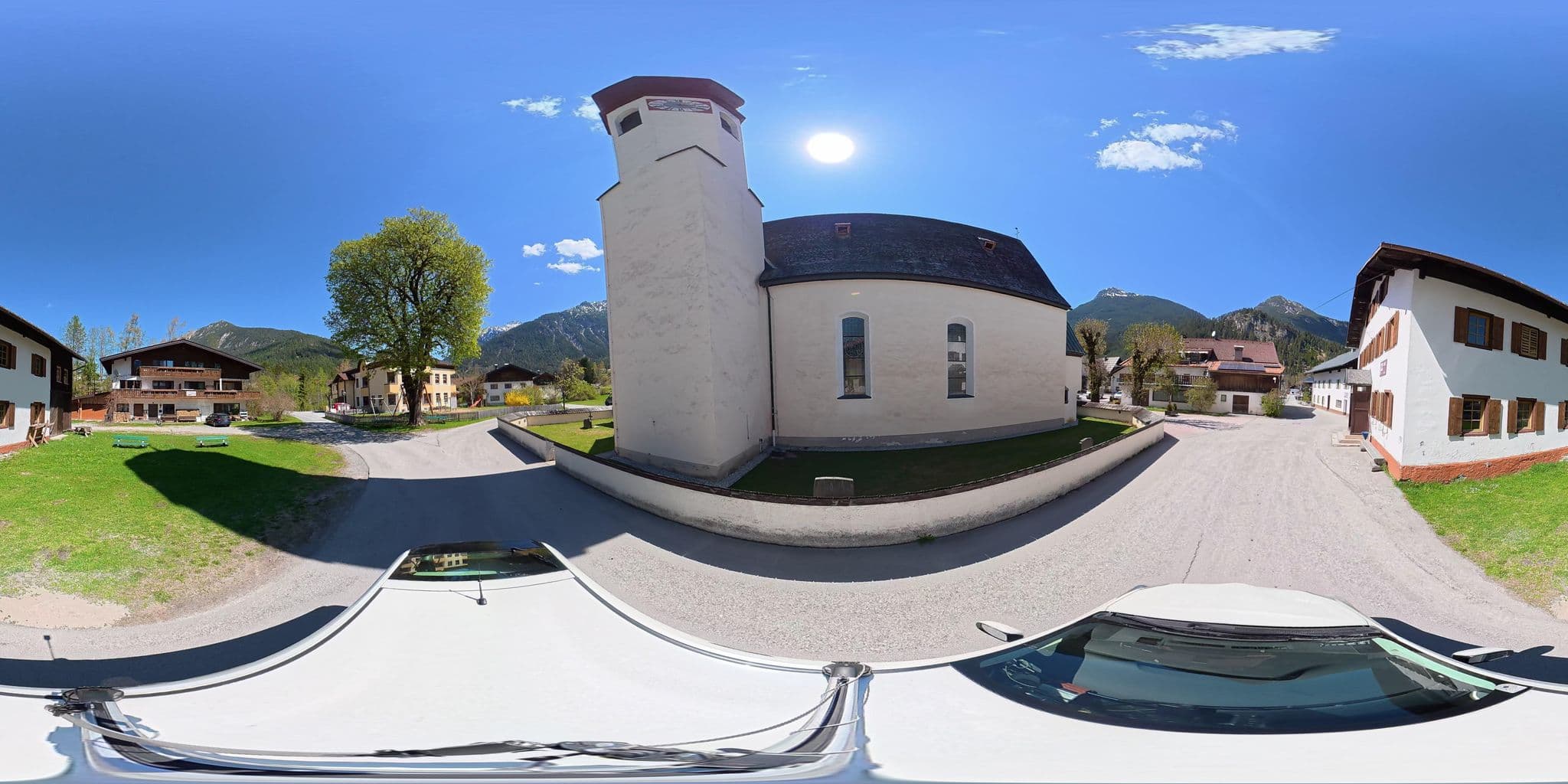 Street view near brimski ☃, Weissenbach am Lech — © osmplus_org (CC BY-SA · Mapillary)