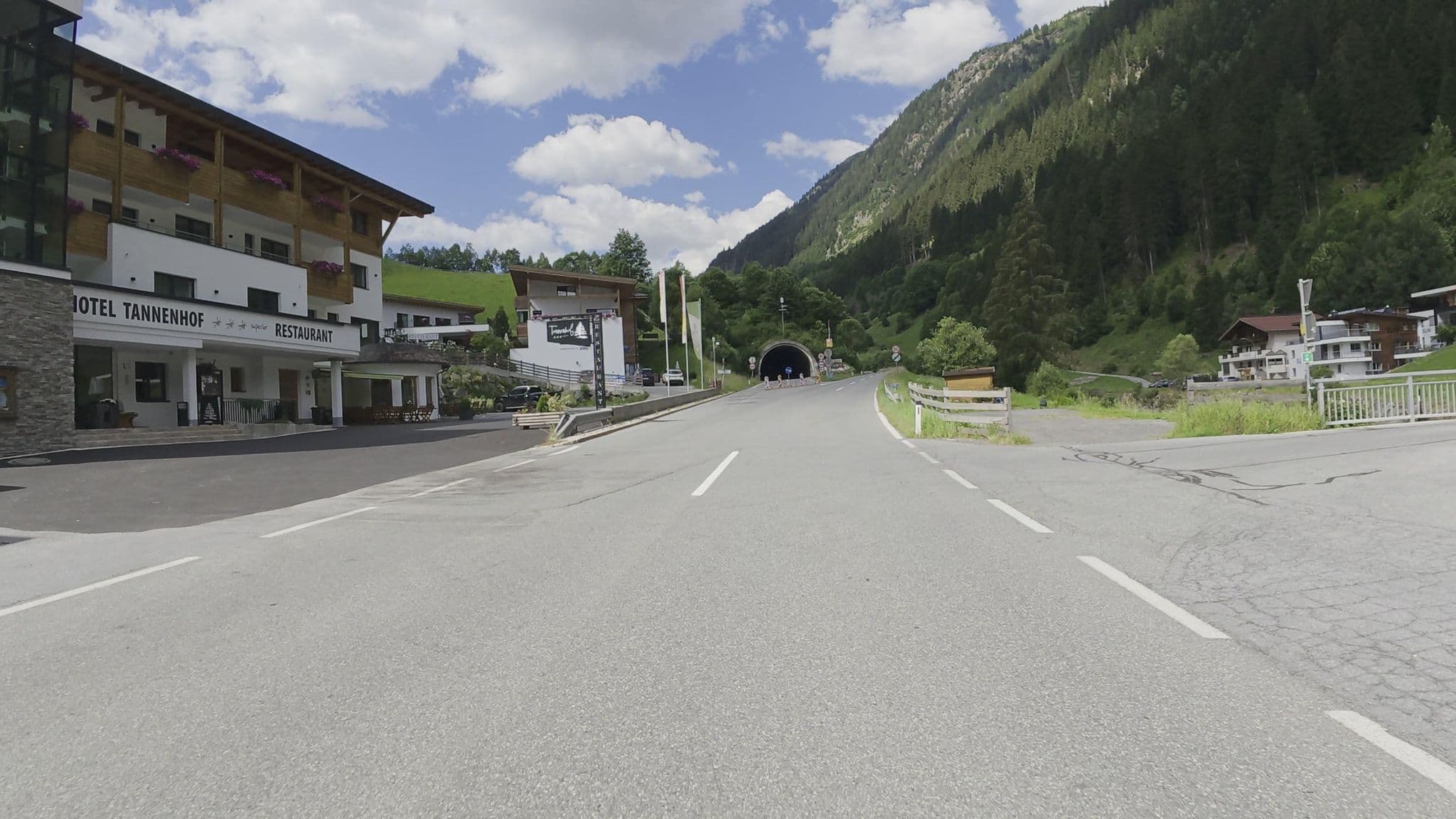 Street view near Apart Garni Vesulspitze, Ischgl — © Guzzi_Franze (CC BY-SA · Mapillary)