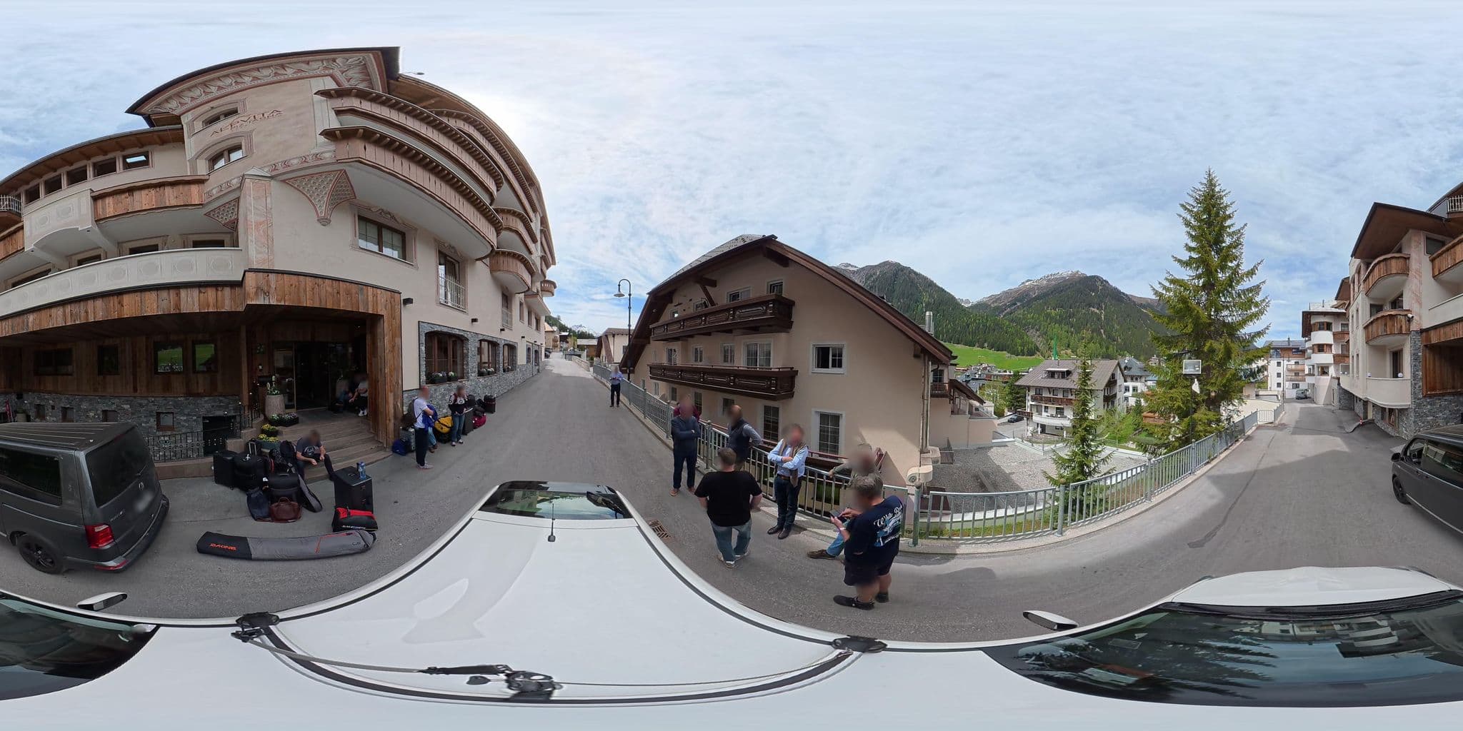 Street view near Mangold GmbH, Ischgl — © osmplus_org (CC BY-SA · Mapillary)