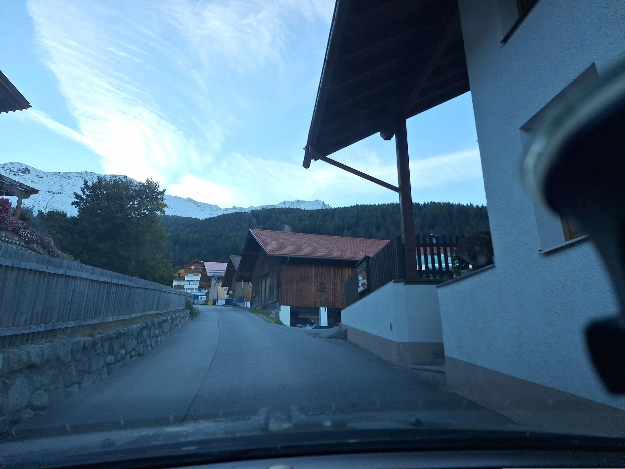 Street view near Pension Burgschroffen, Ried im Oberinntal — © Langfahrer (CC BY-SA · Mapillary)