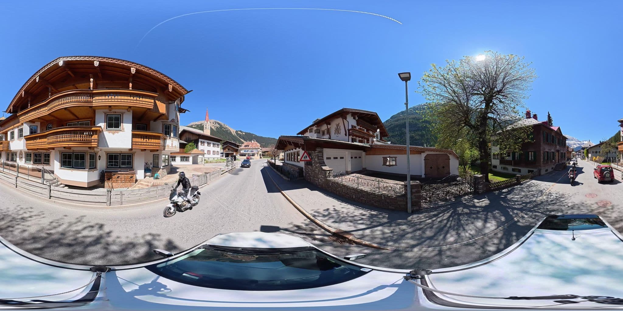 Street view near Oberlechtaler Hof Familie Blaas, Pettneu — © osmplus_org (CC BY-SA · Mapillary)